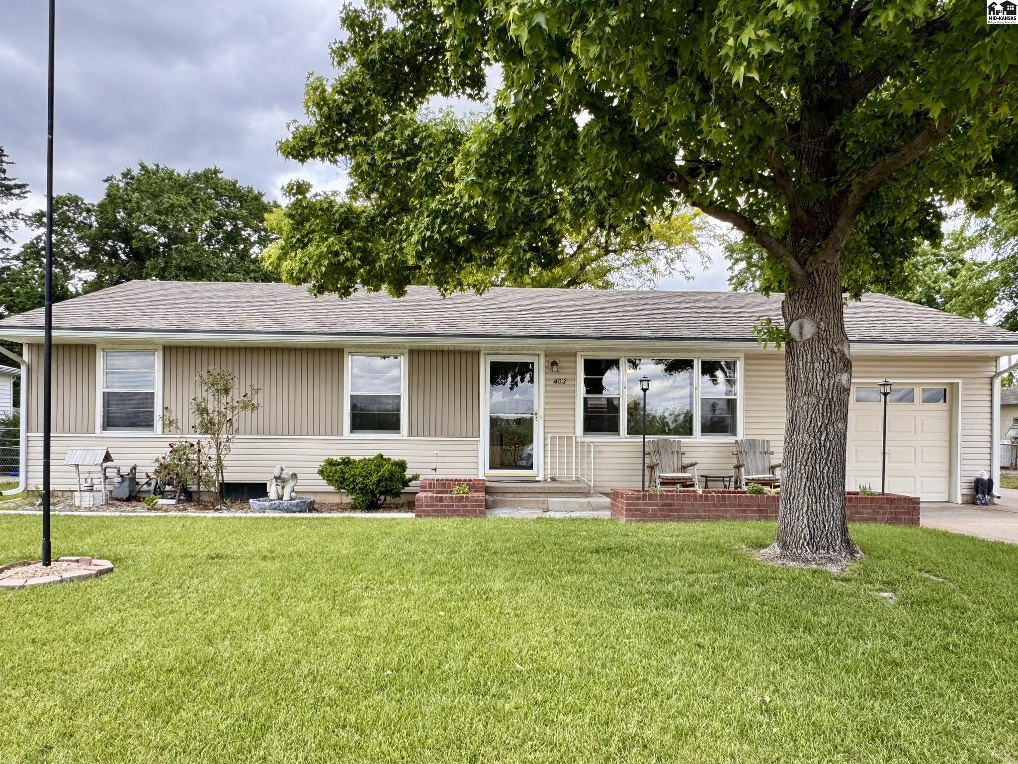 403 S William Street Hutchinson KS 67501