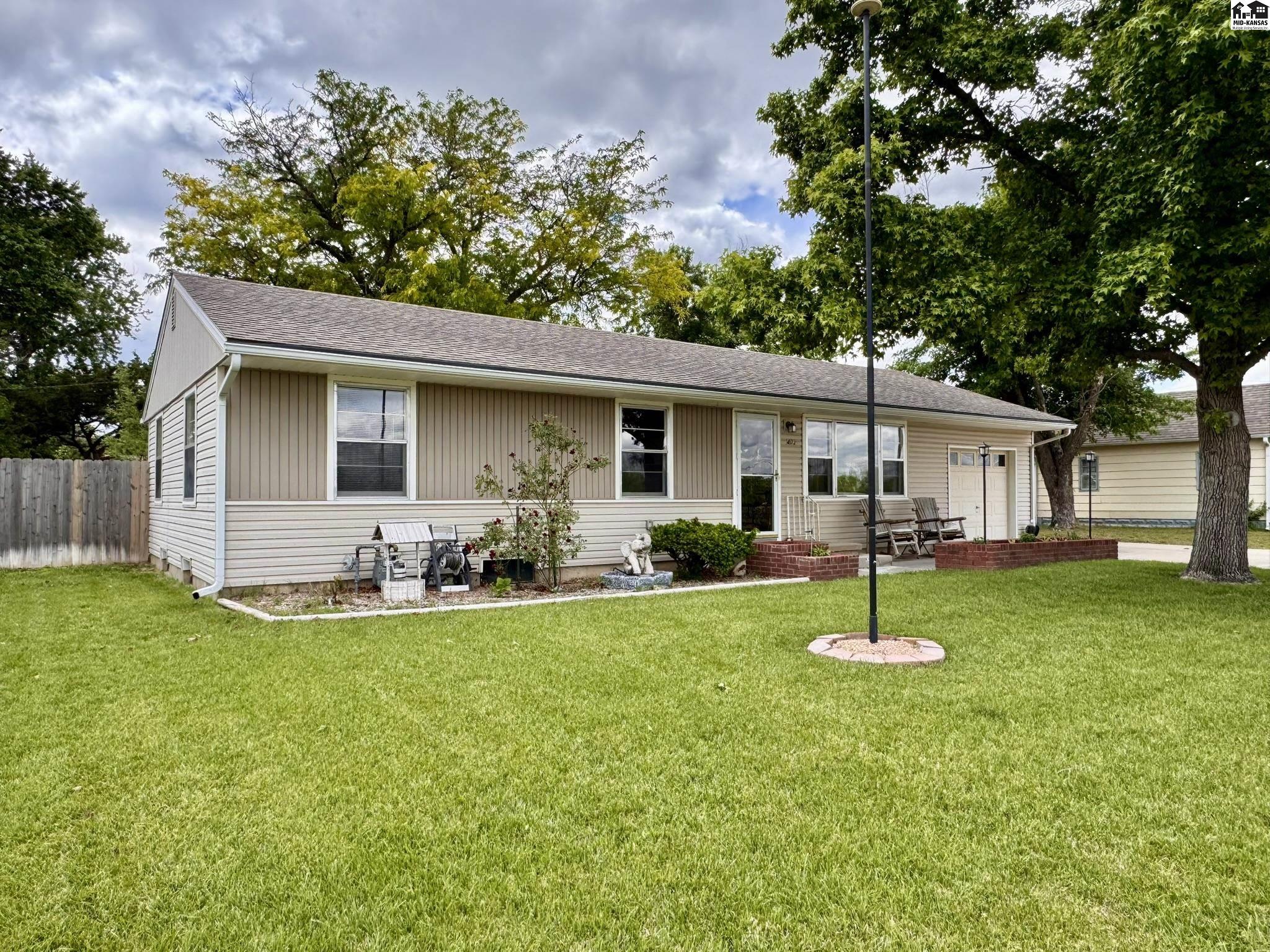 403 S William Street Hutchinson KS 67501