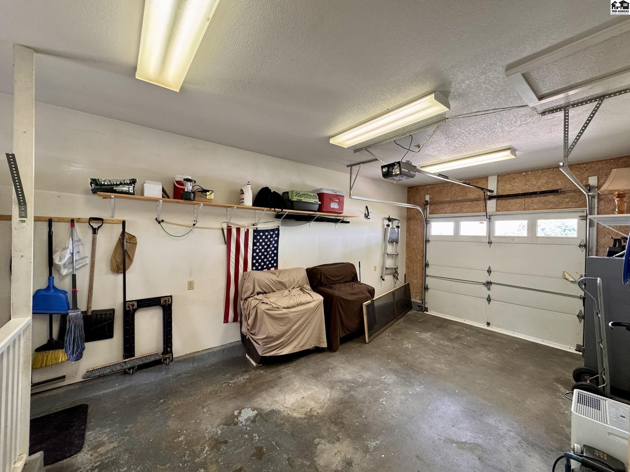 403 S William Street Hutchinson KS 67501