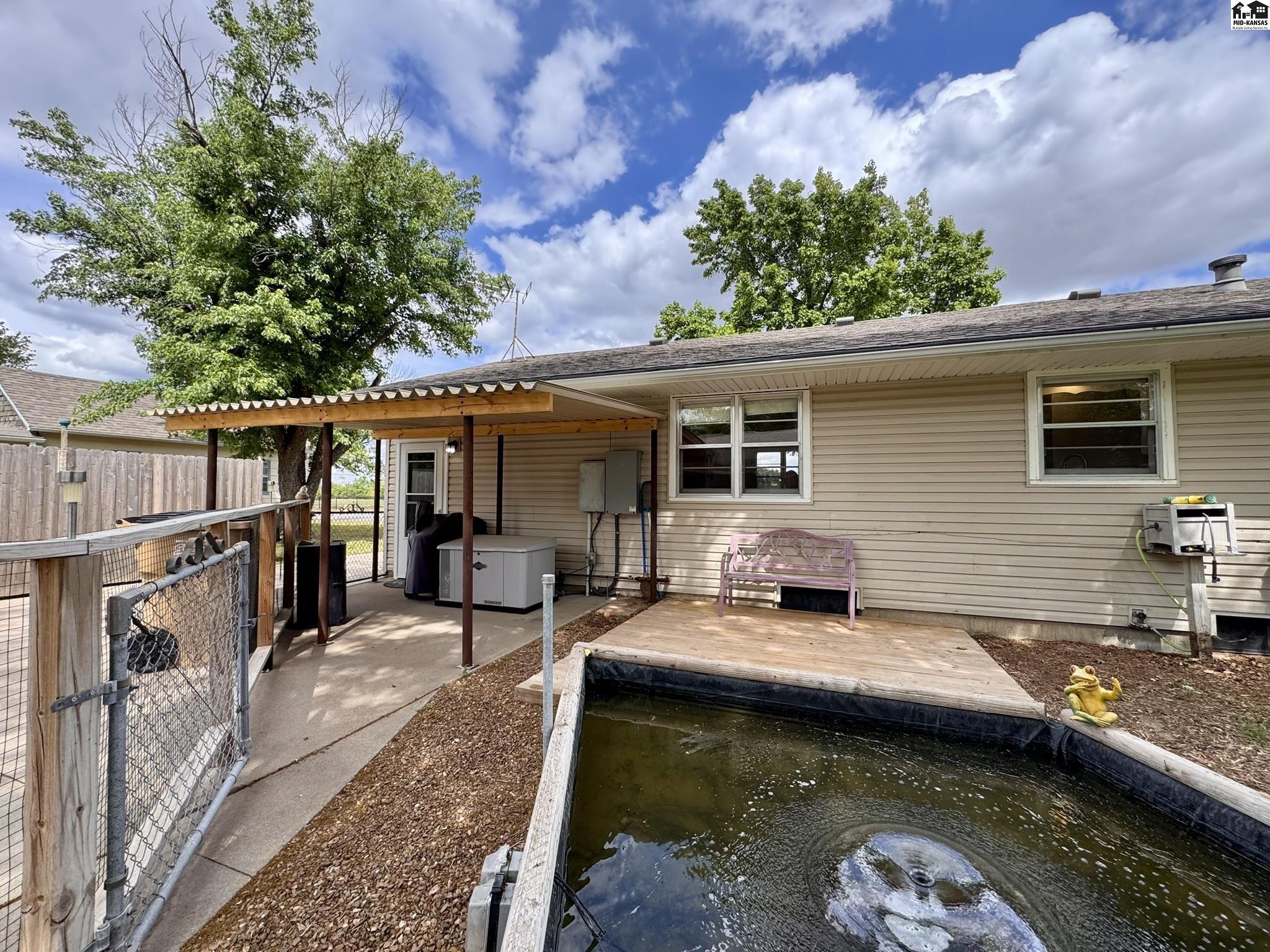 403 S William Street Hutchinson KS 67501