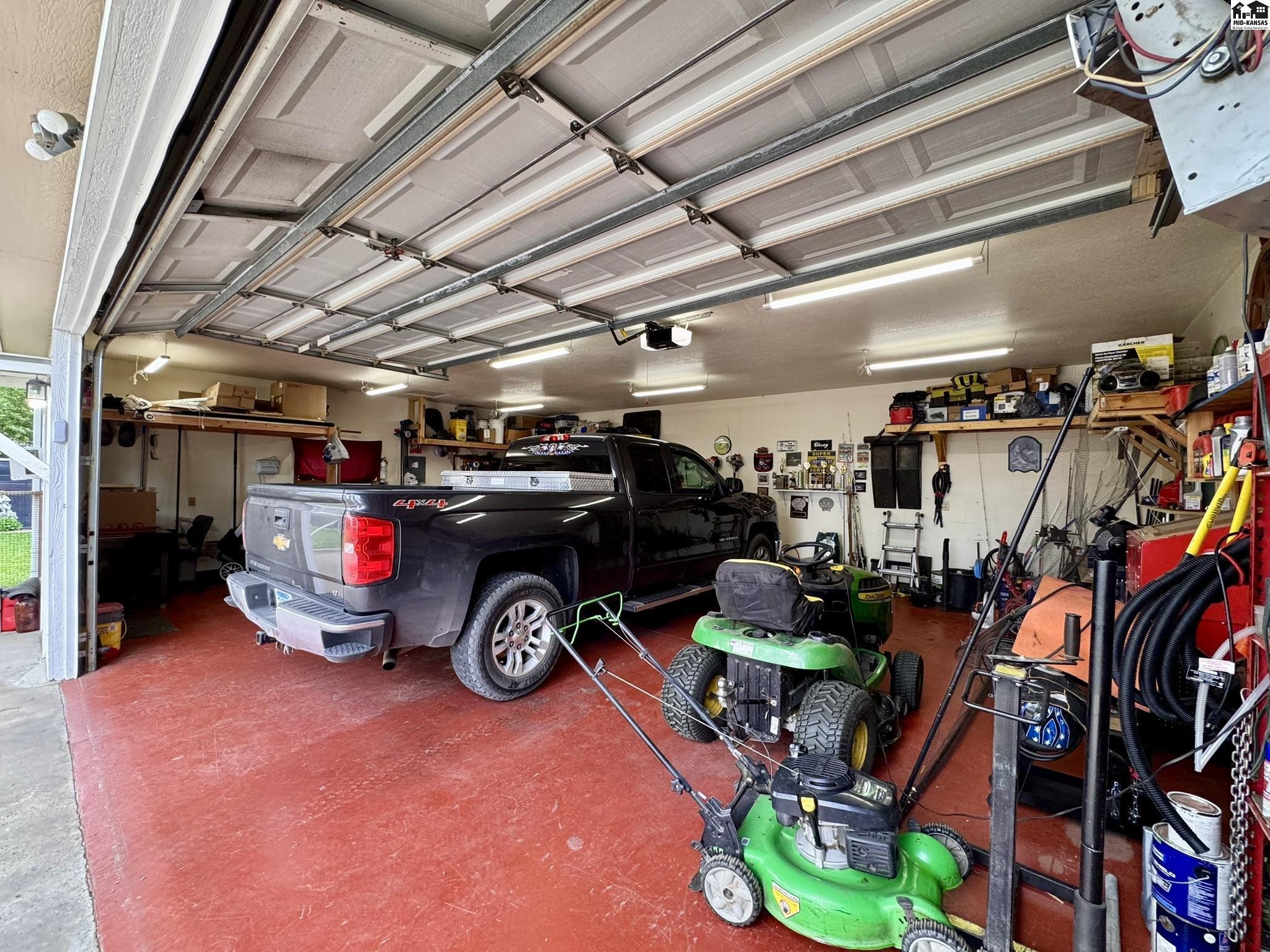 403 S William Street Hutchinson KS 67501