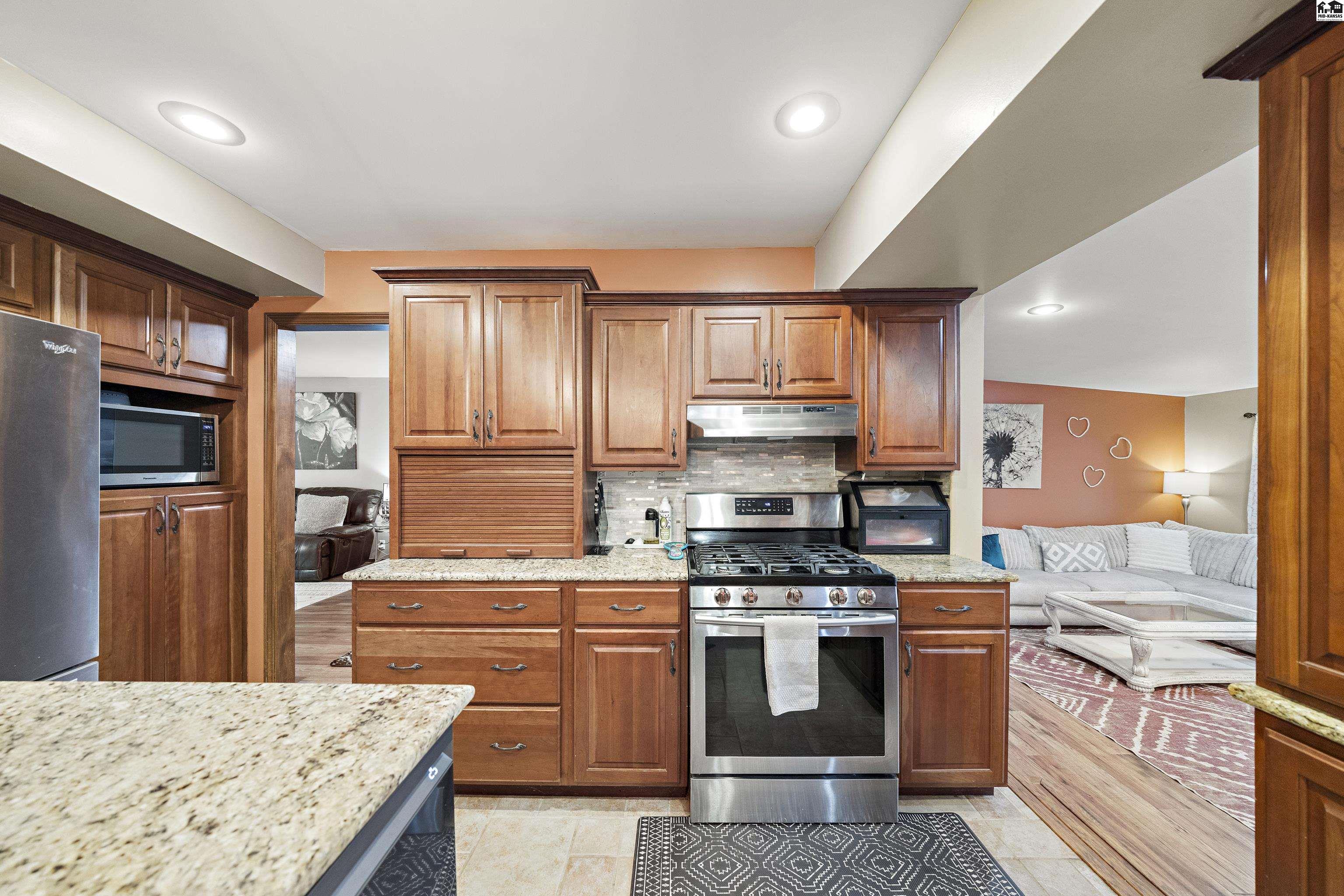 3103 Northwestern Avenue Hutchinson KS 67502