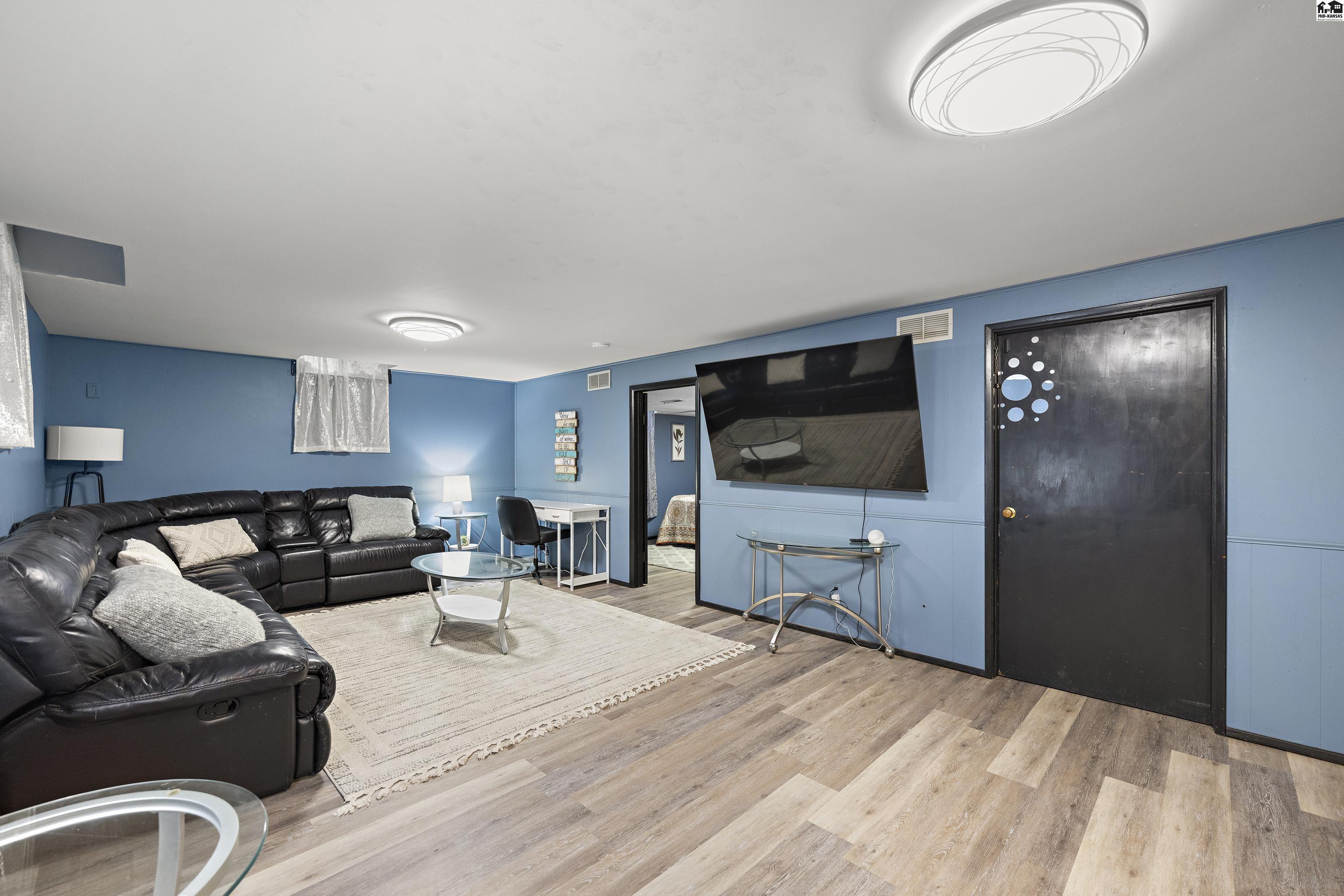 3103 Northwestern Avenue Hutchinson KS 67502