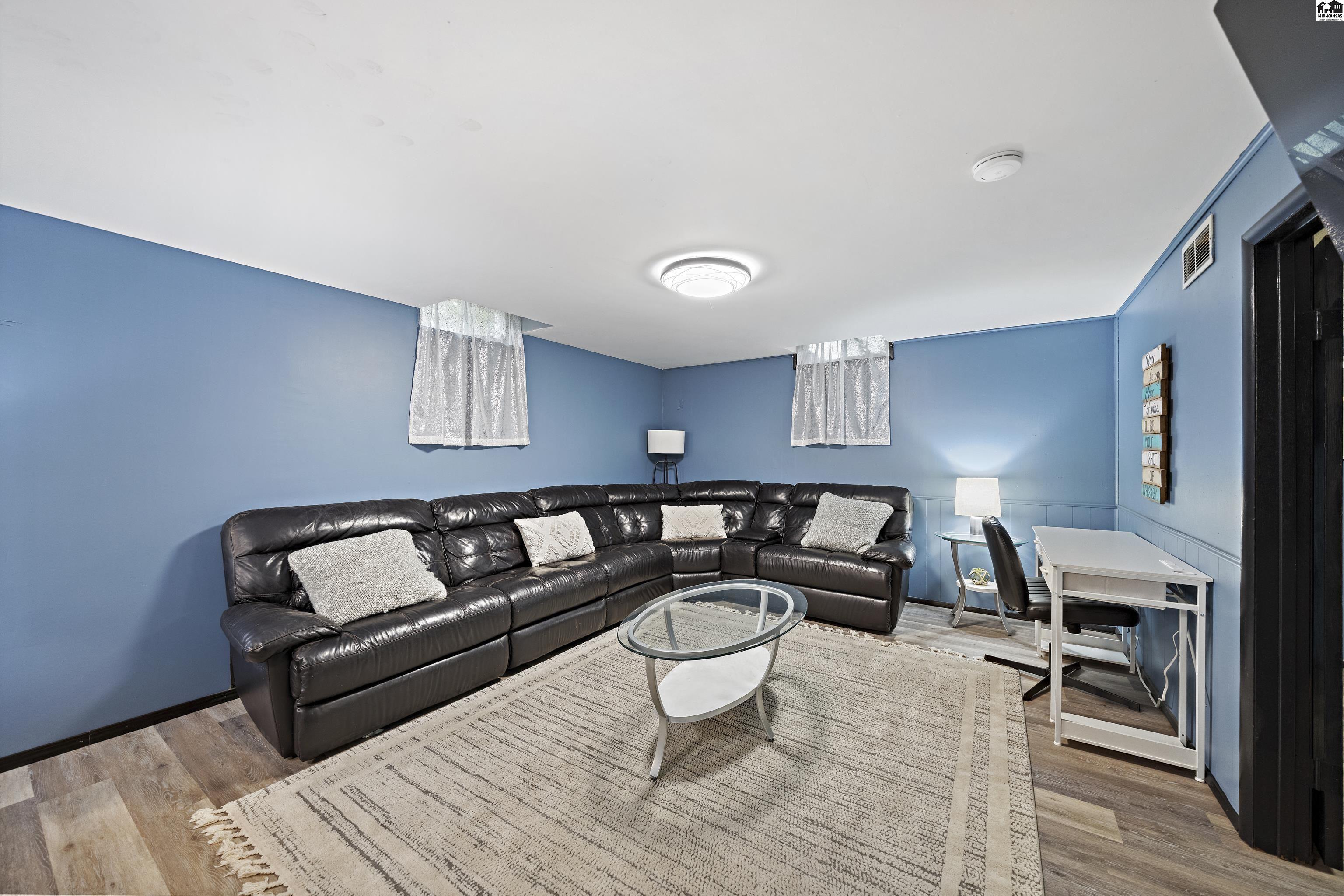 3103 Northwestern Avenue Hutchinson KS 67502