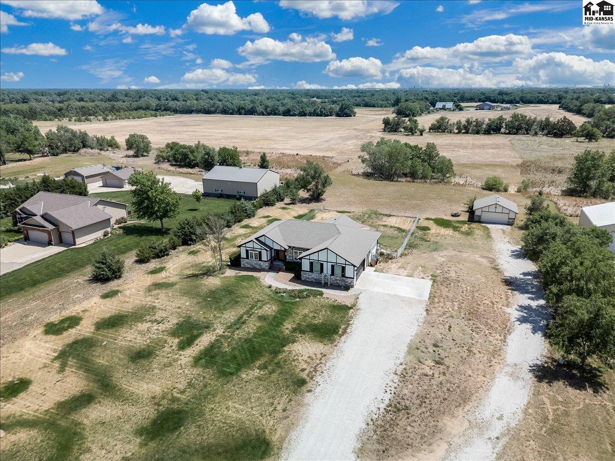 1310 N Wilshire Drive Hutchinson KS 67501