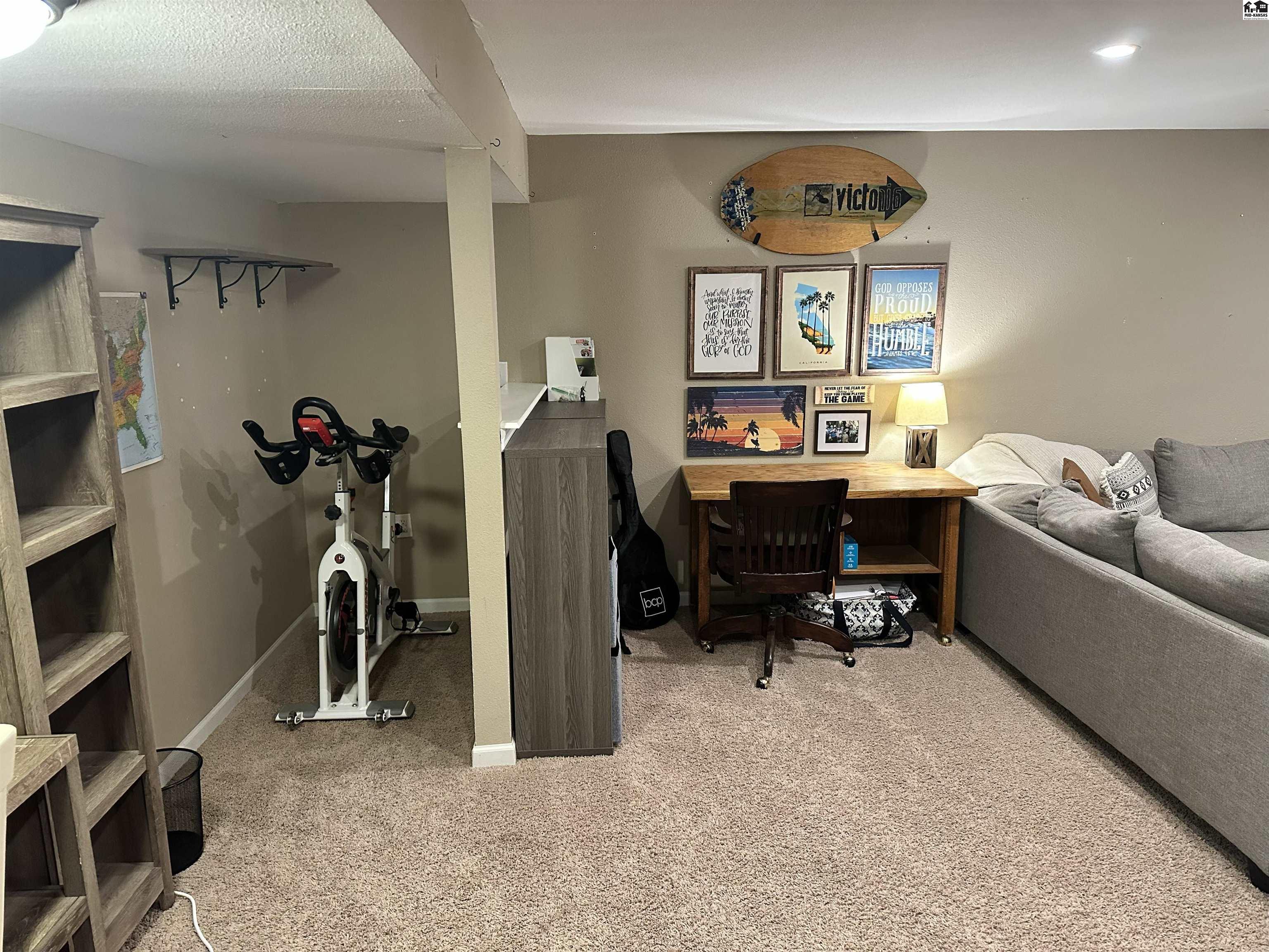 315 E 36th Avenue Hutchinson KS 67502