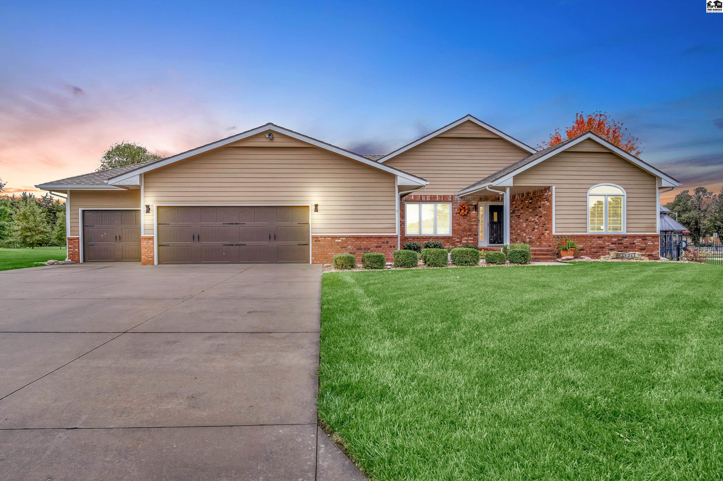 915 Tall Grass Drive Mcpherson KS 67460