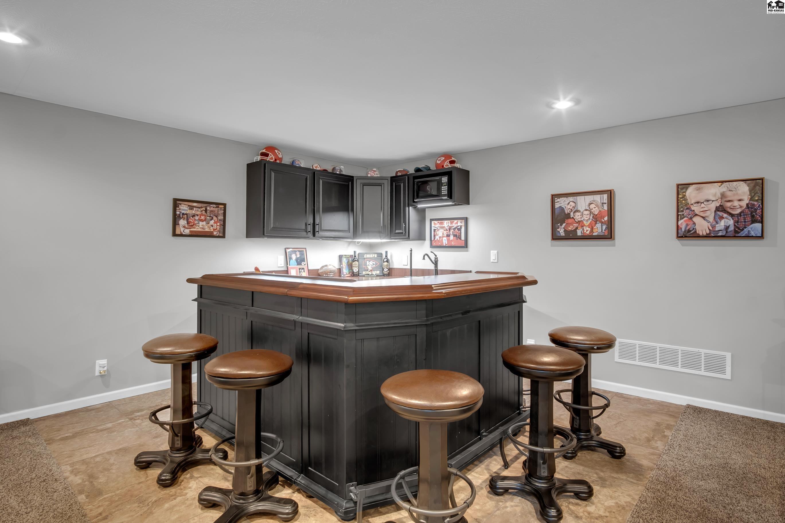 915 Tall Grass Drive Mcpherson KS 67460