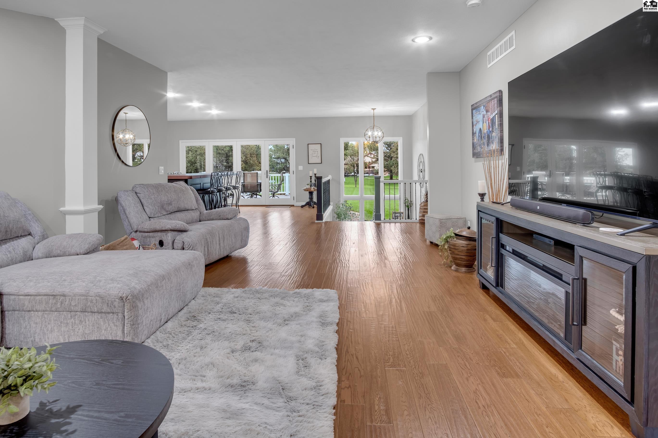 915 Tall Grass Drive Mcpherson KS 67460