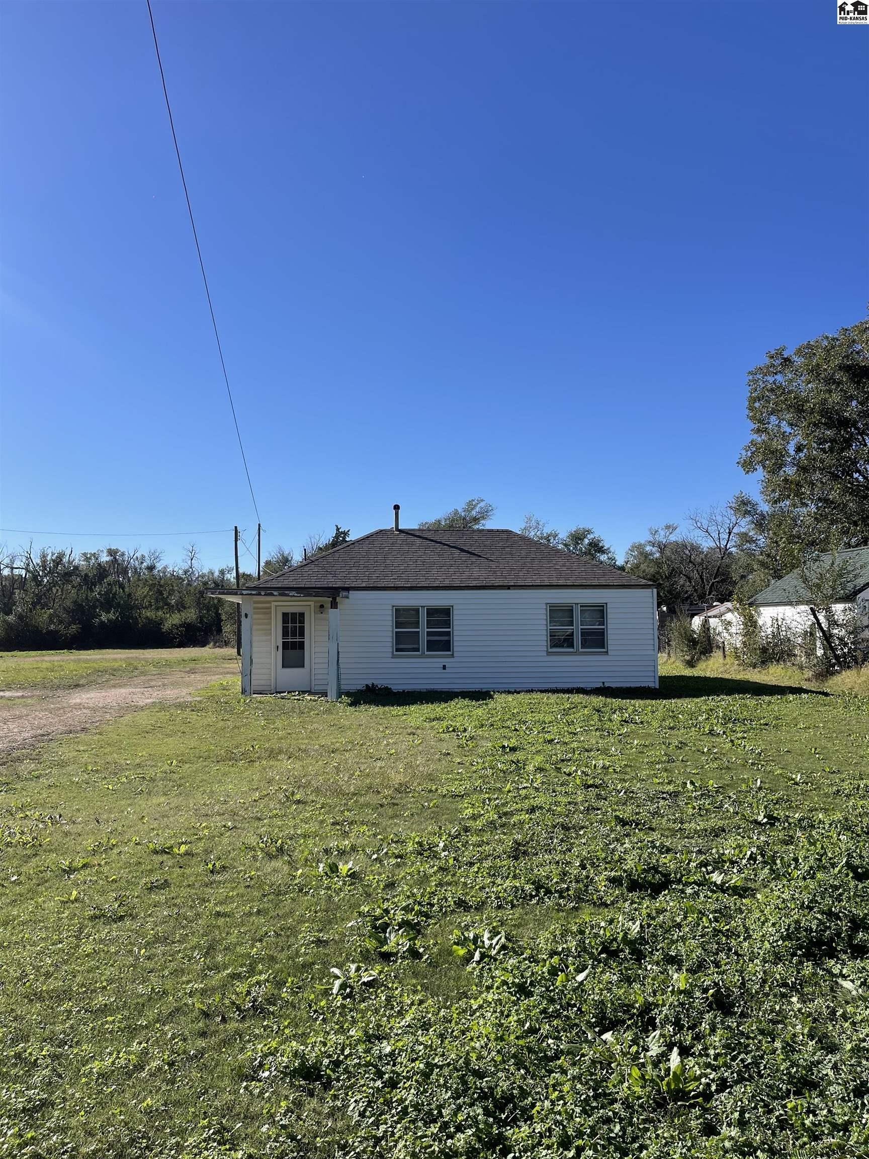 1319 N Arthur Street Hutchinson KS 67501