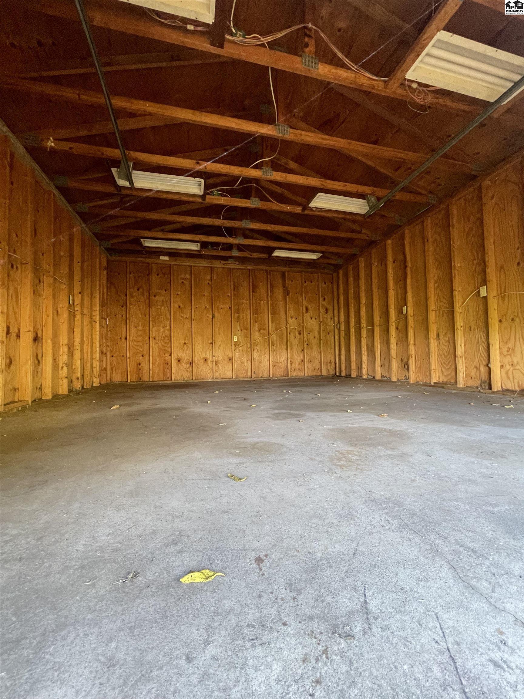 1319 N Arthur Street Hutchinson KS 67501