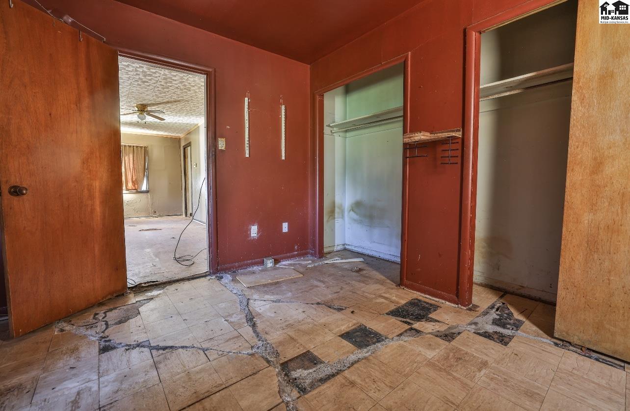 1319 N Arthur Street Hutchinson KS 67501