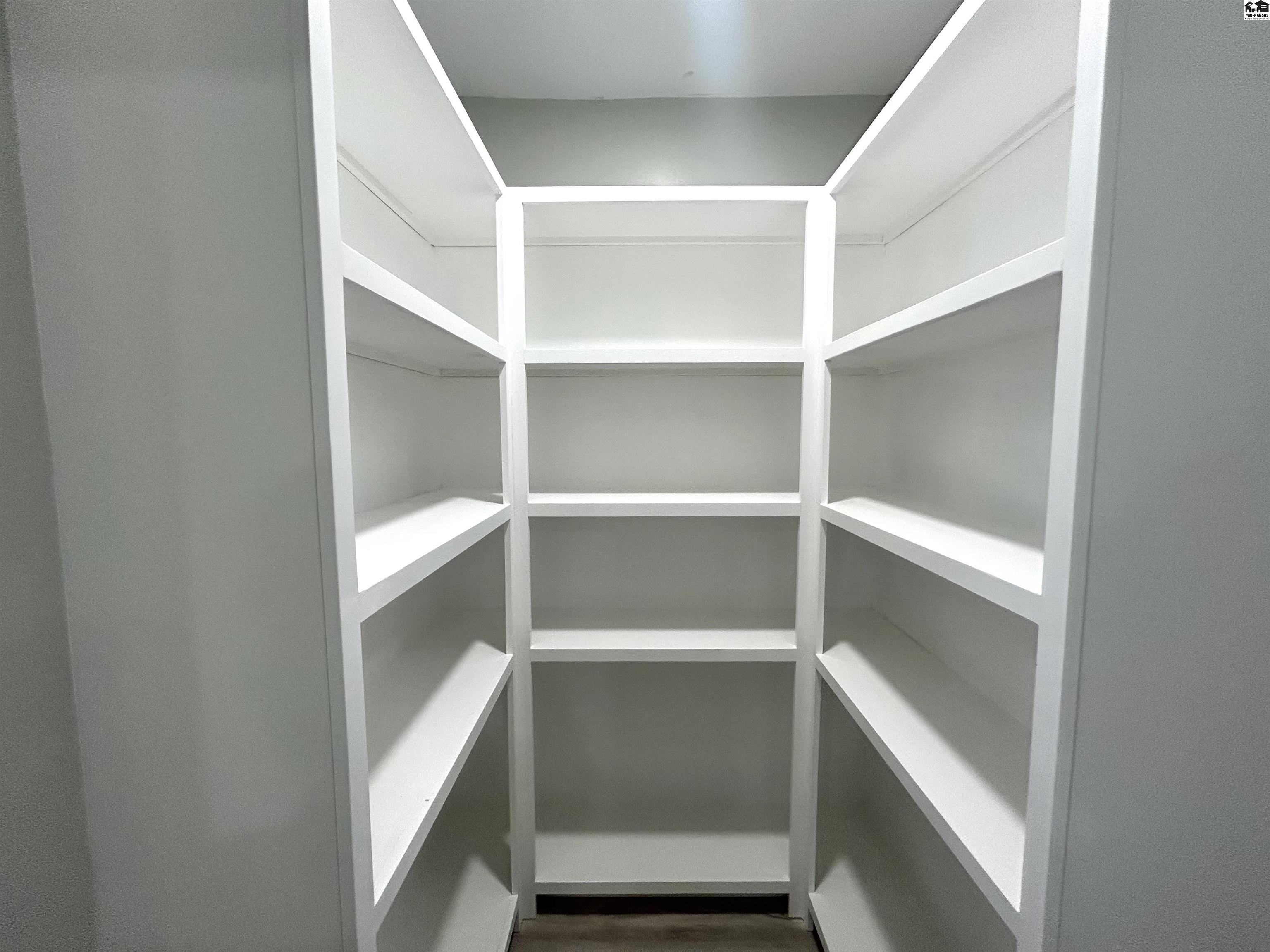 3507 N Lakeview Road Hutchinson KS 67502