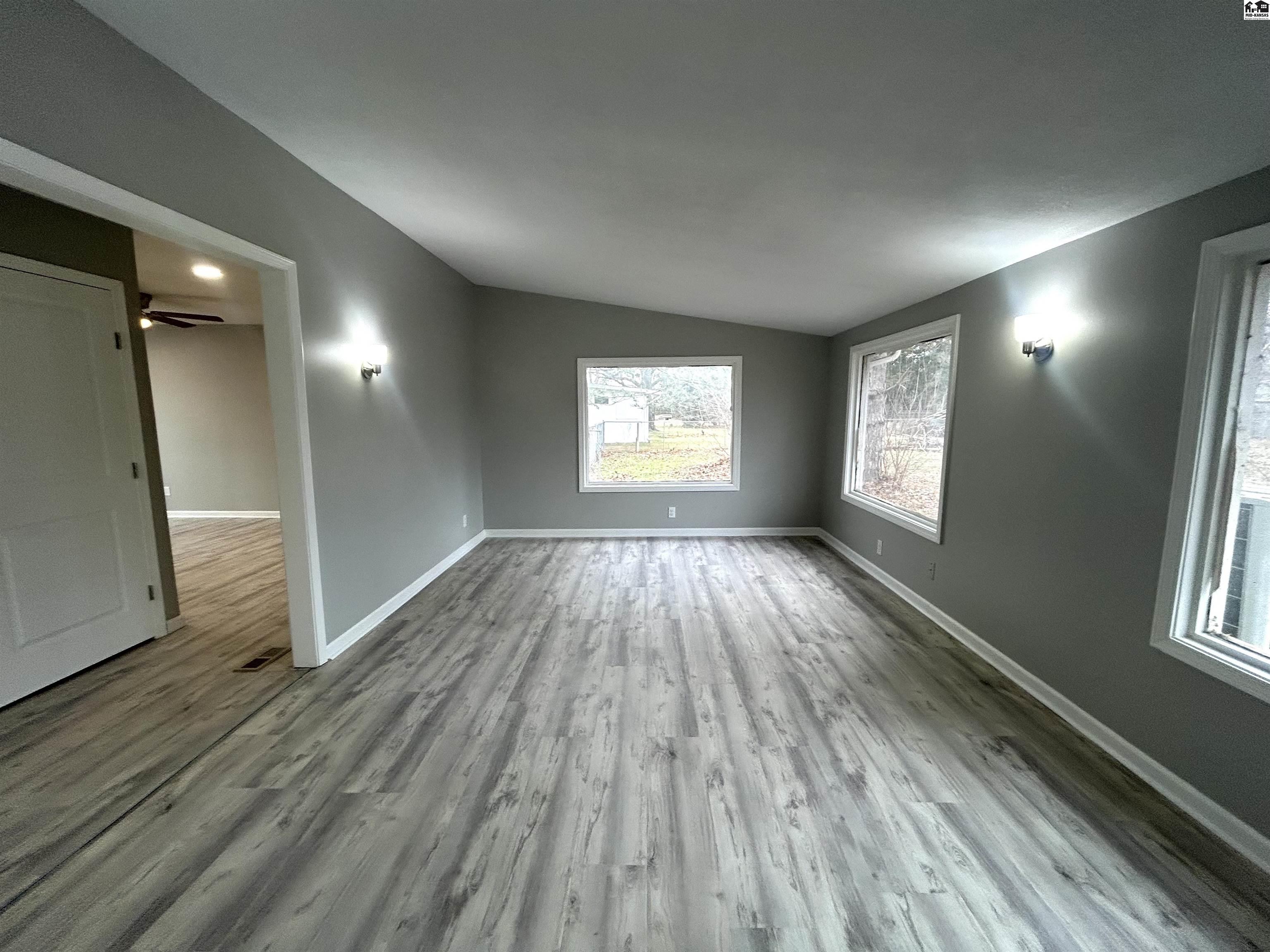 3507 N Lakeview Road Hutchinson KS 67502