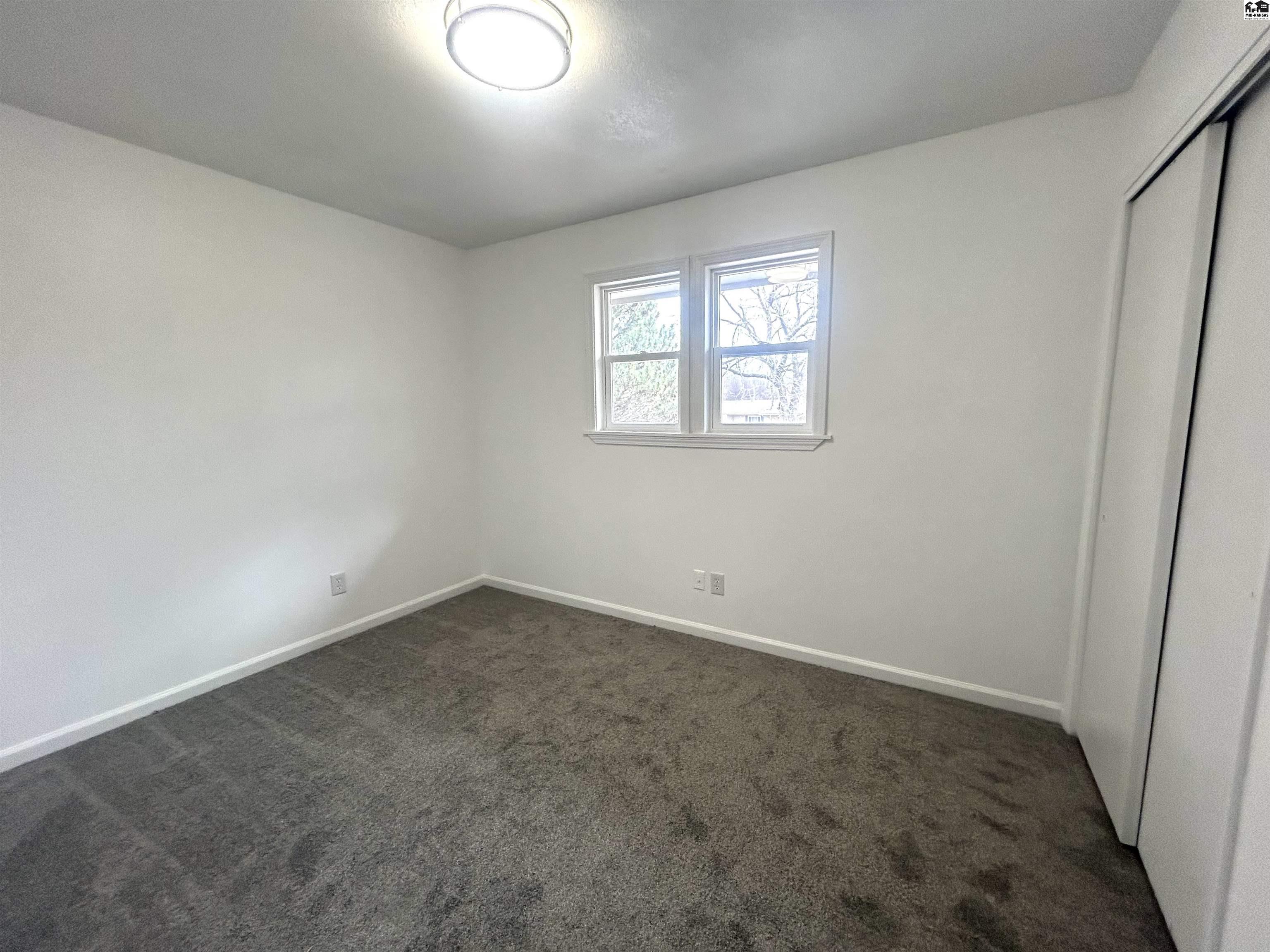 3507 N Lakeview Road Hutchinson KS 67502