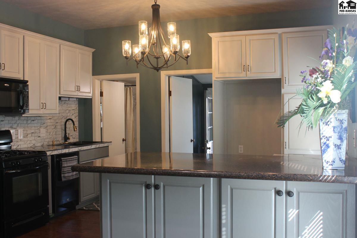 608 W 12th Avenue Hutchinson KS 67501