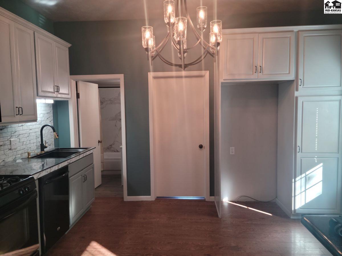 608 W 12th Avenue Hutchinson KS 67501