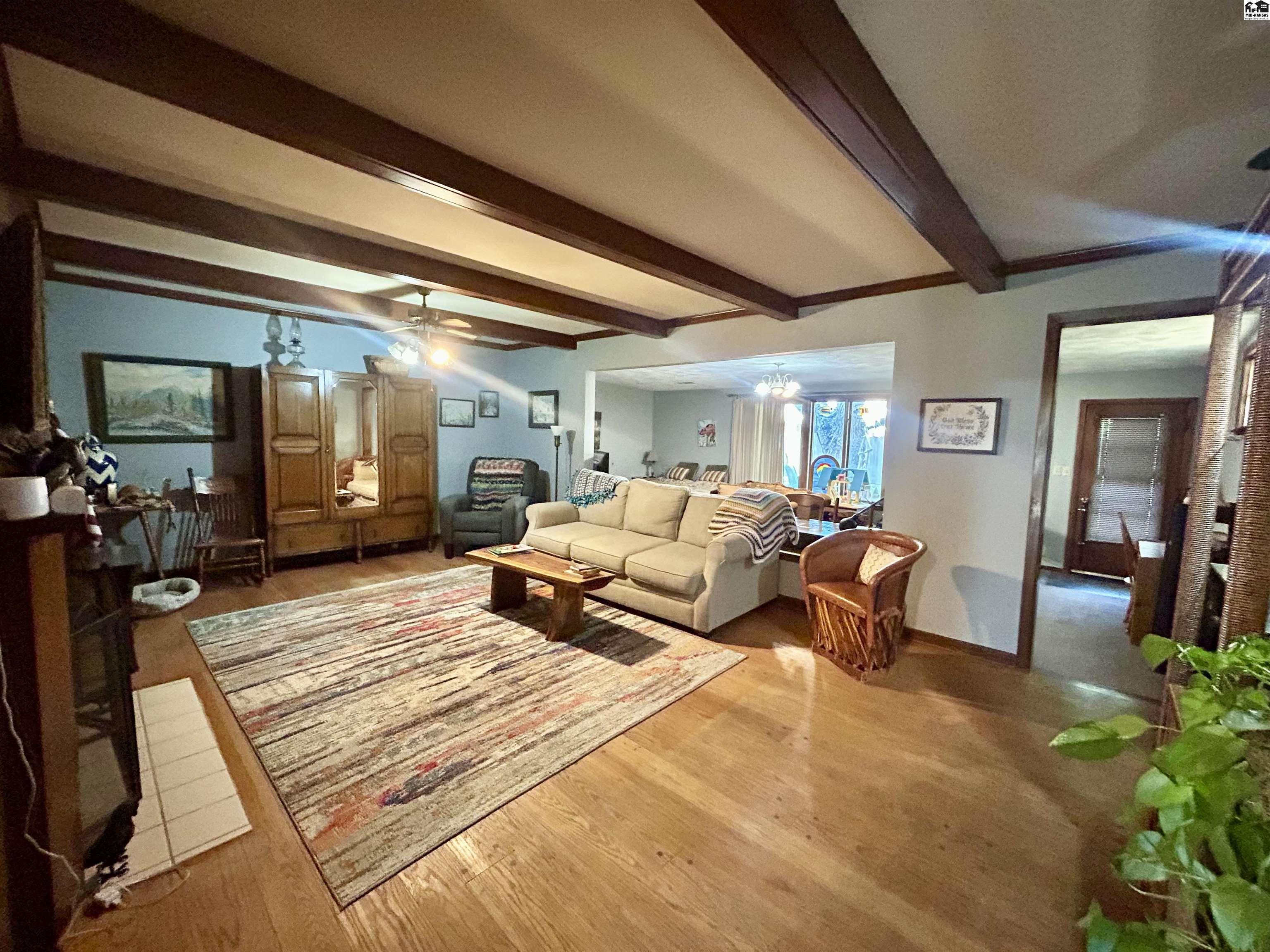 114 Carlton Road Hutchinson KS 67502