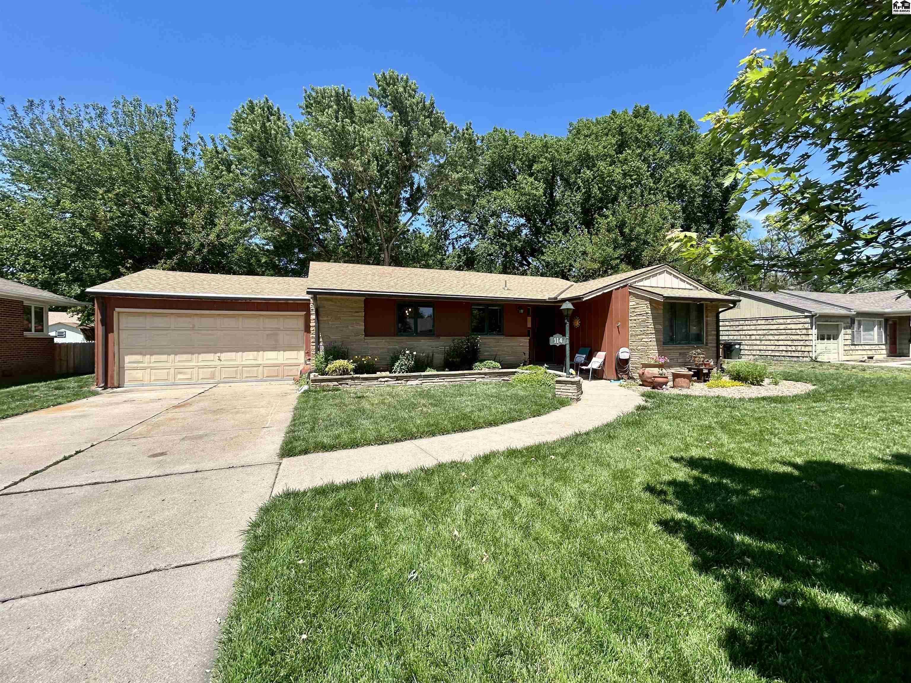 114 Carlton Road Hutchinson KS 67502