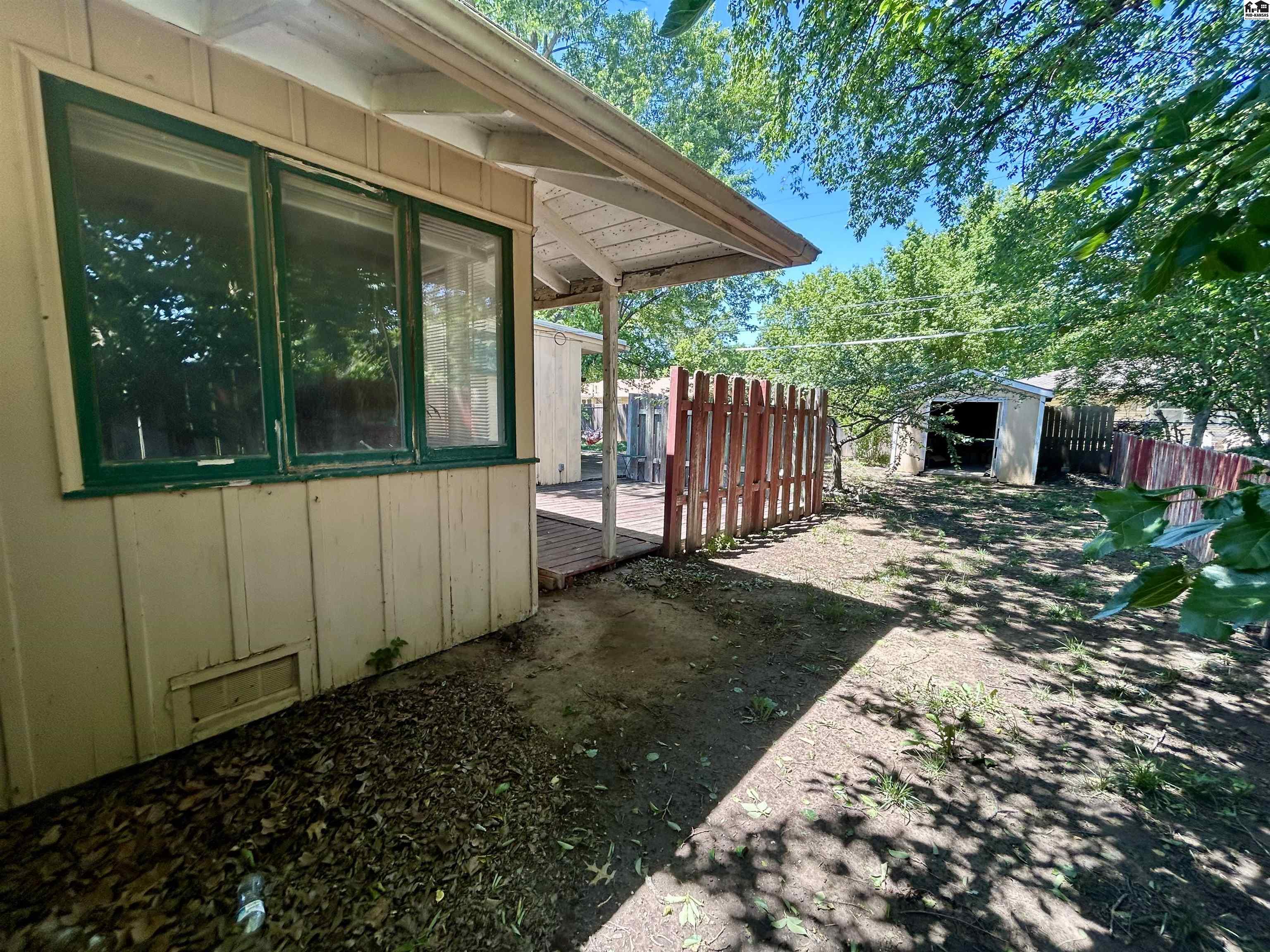 114 Carlton Road Hutchinson KS 67502