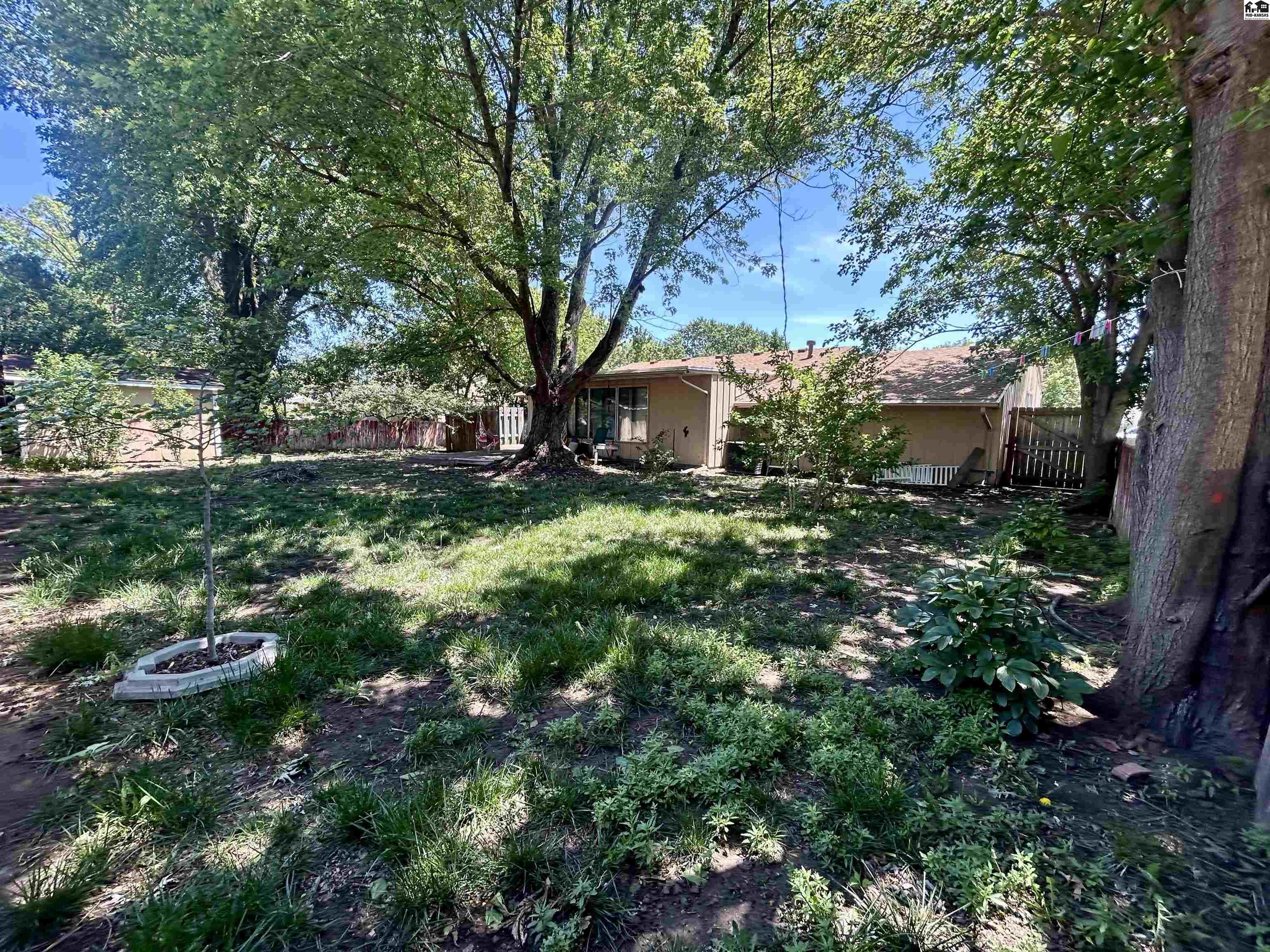 114 Carlton Road Hutchinson KS 67502