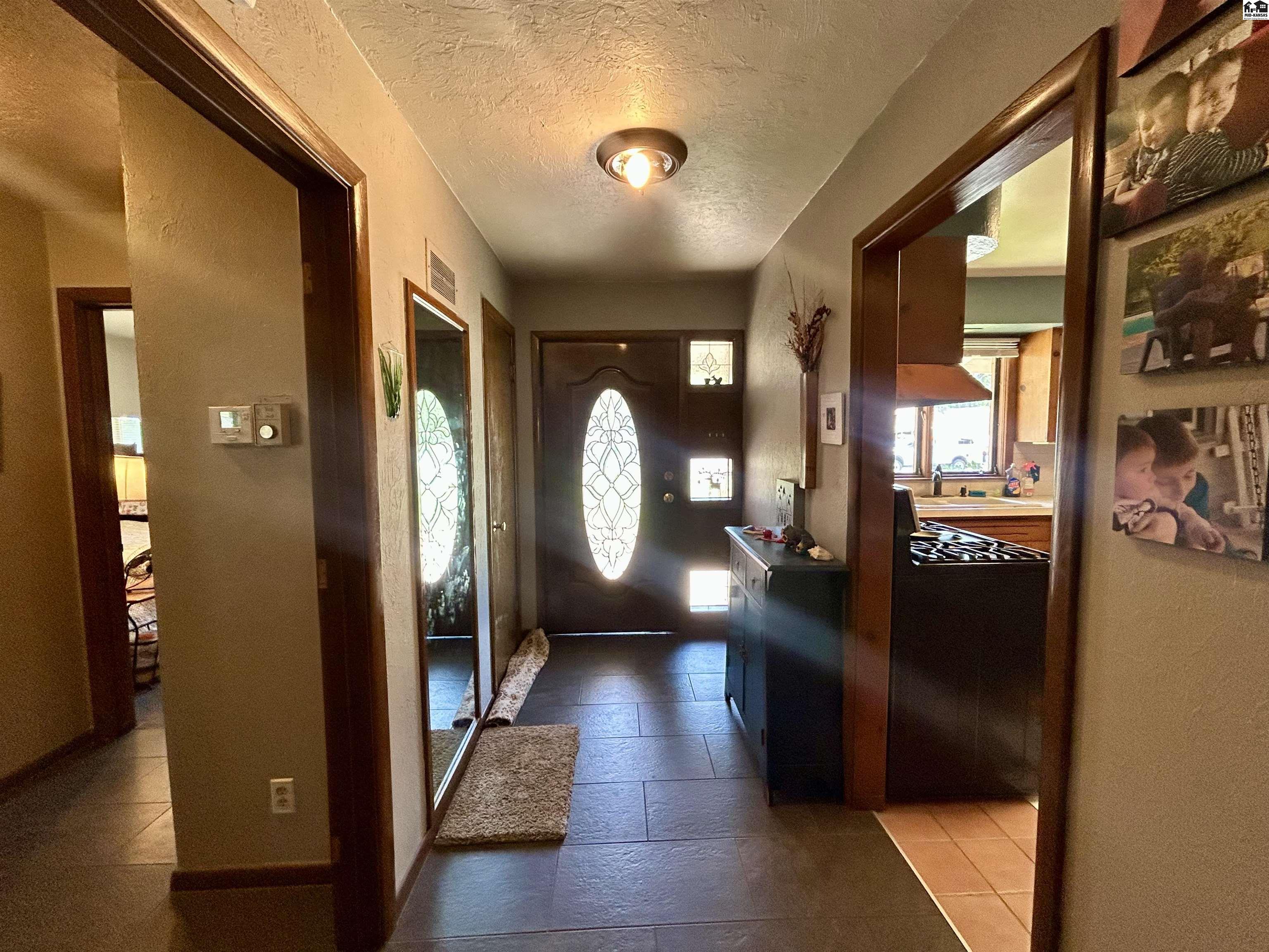 114 Carlton Road Hutchinson KS 67502