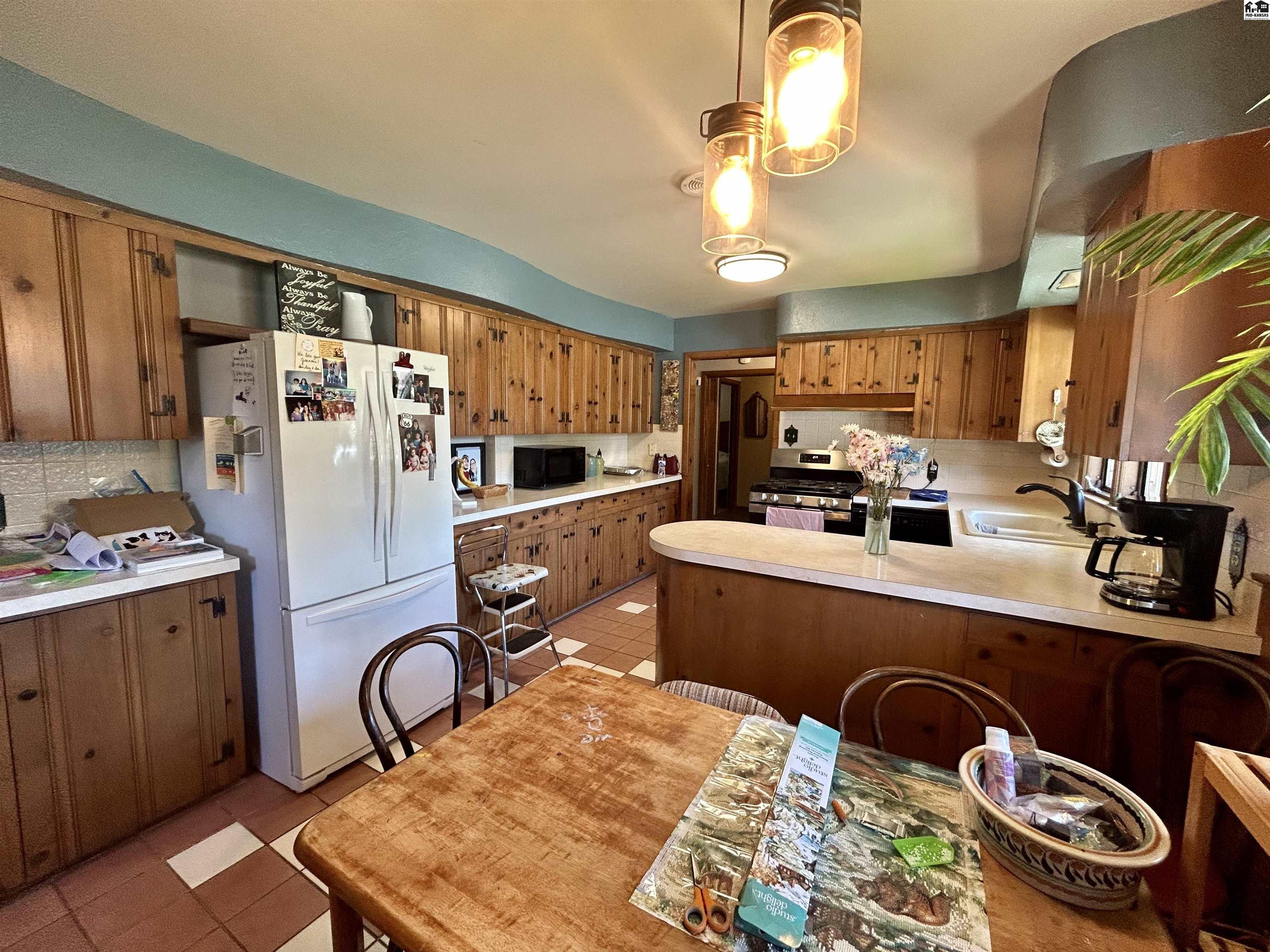 114 Carlton Road Hutchinson KS 67502