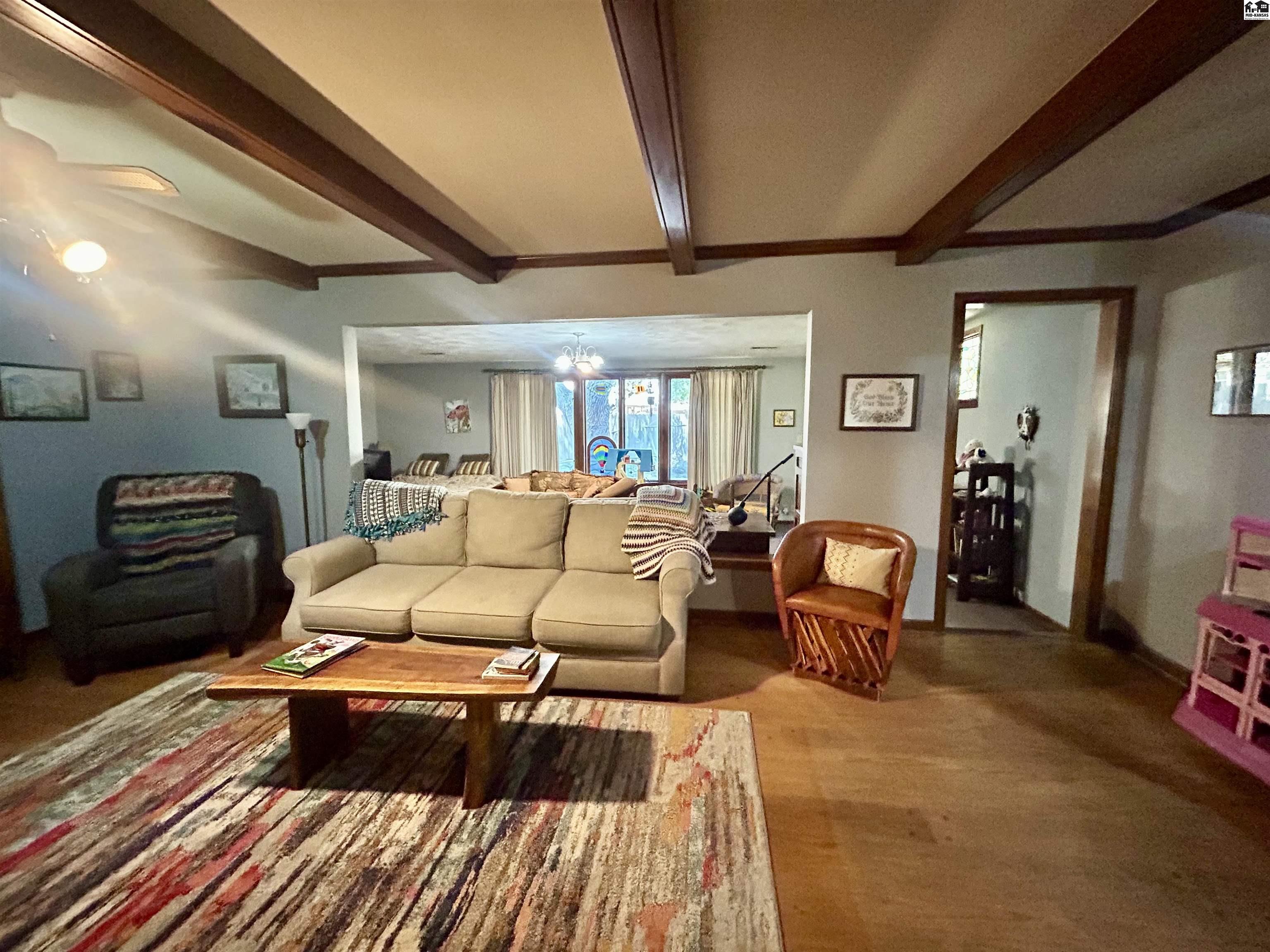 114 Carlton Road Hutchinson KS 67502