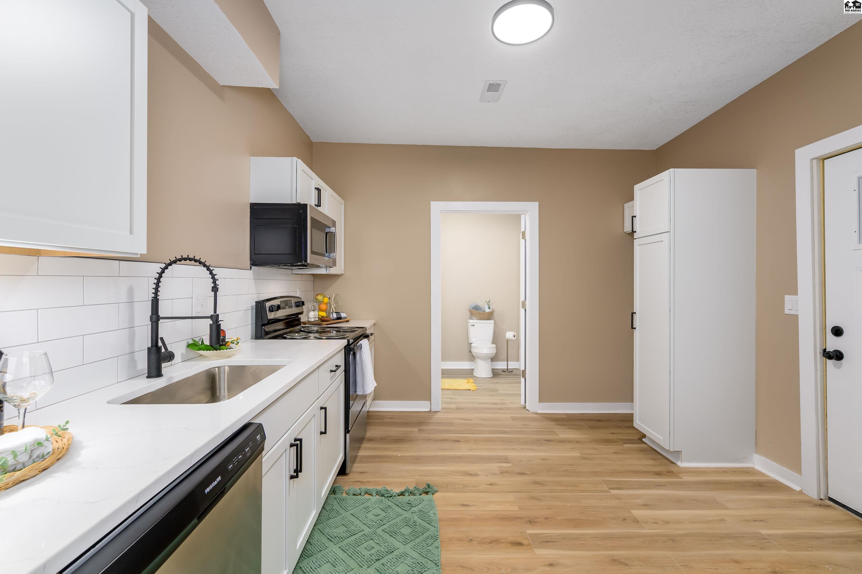 603 Spruce Street Halstead KS 67056-2410