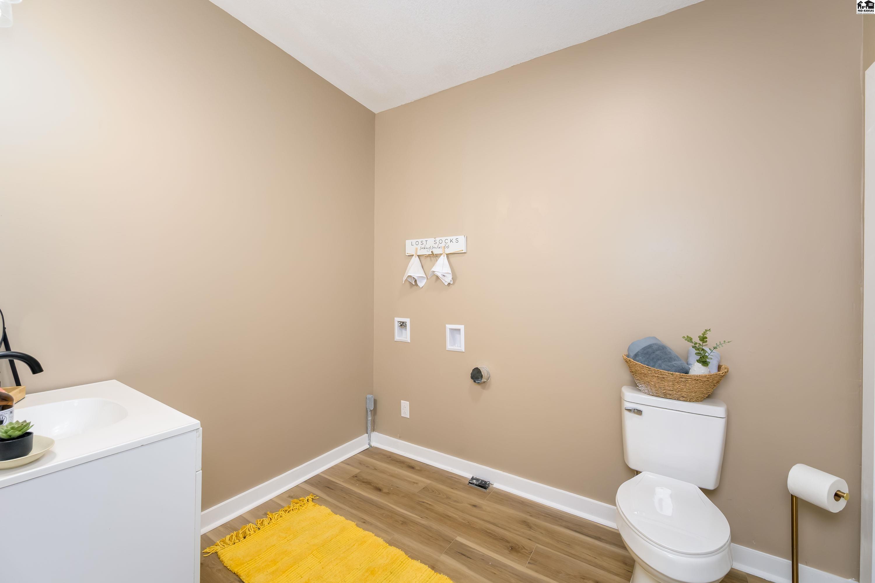 603 Spruce Street Halstead KS 67056-2410