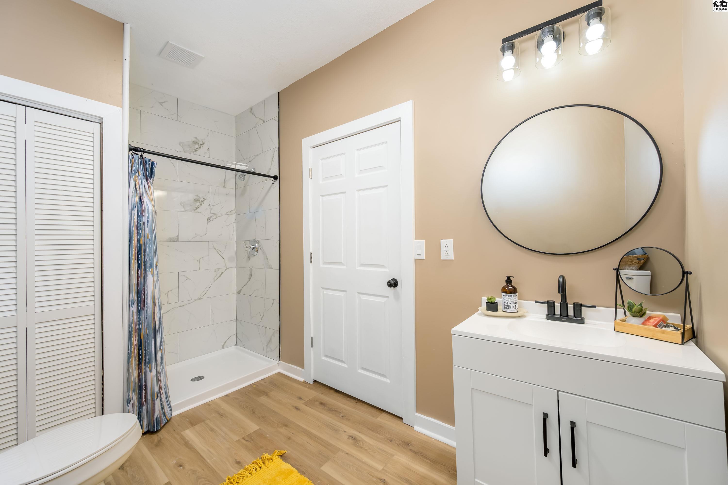 603 Spruce Street Halstead KS 67056-2410