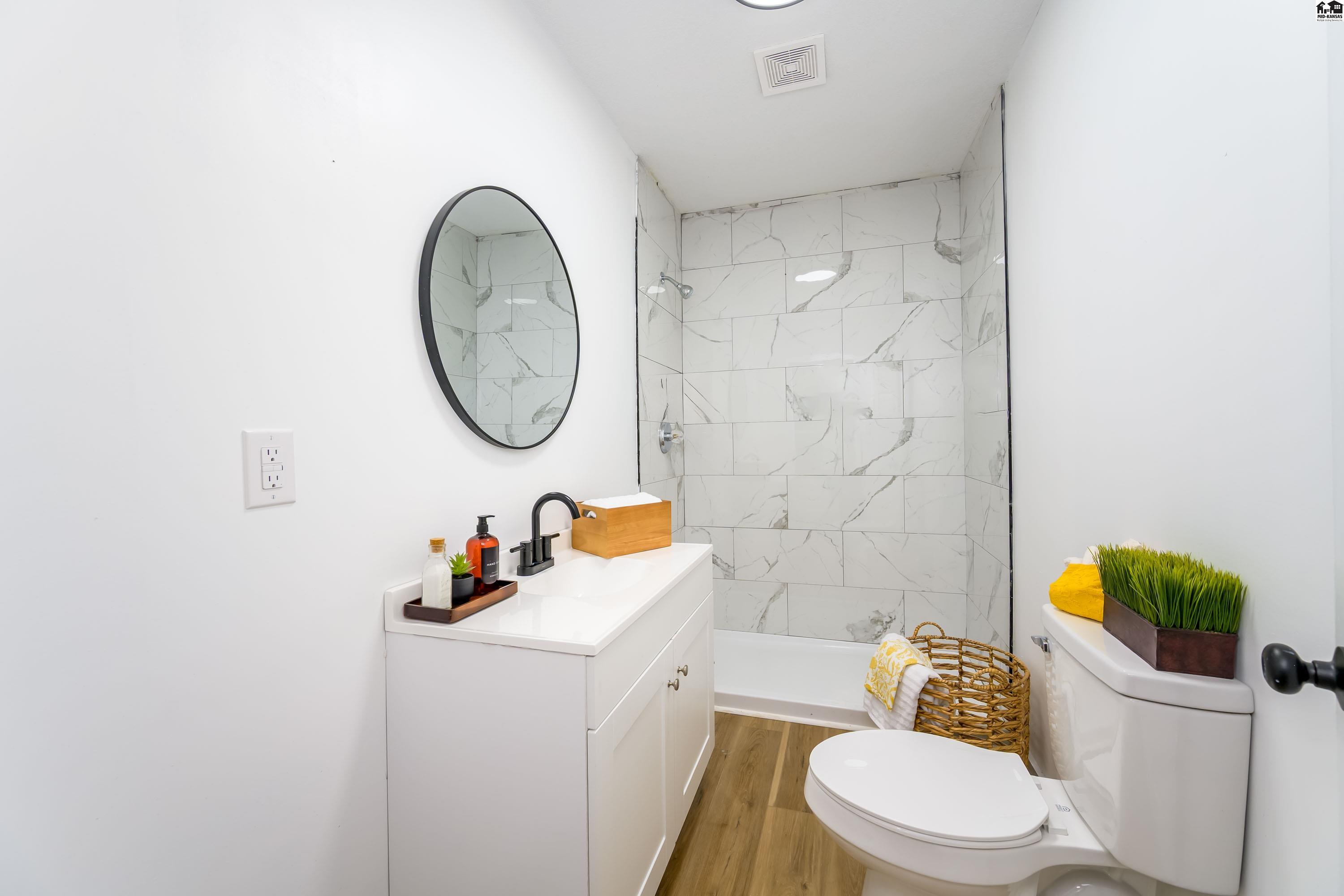 603 Spruce Street Halstead KS 67056-2410