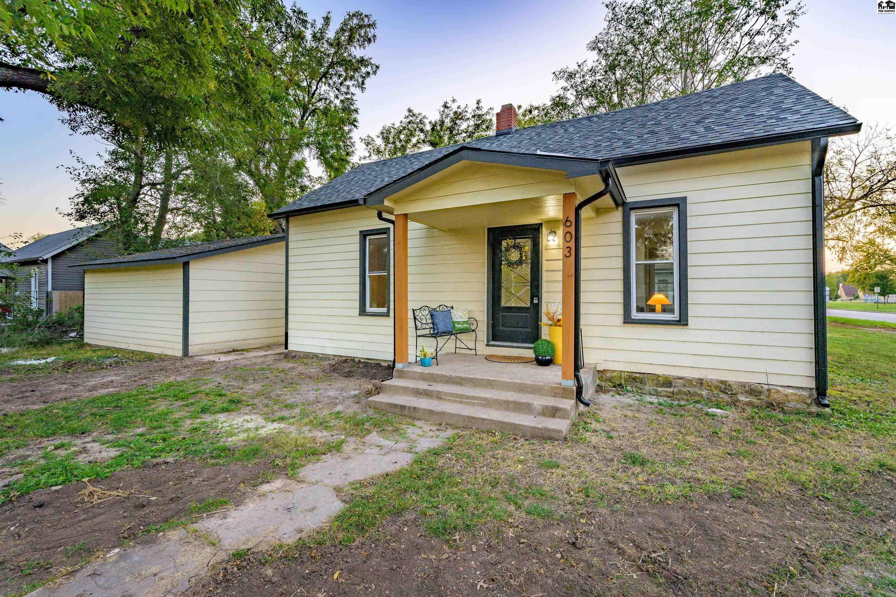 603 Spruce Street Halstead KS 67056-2410