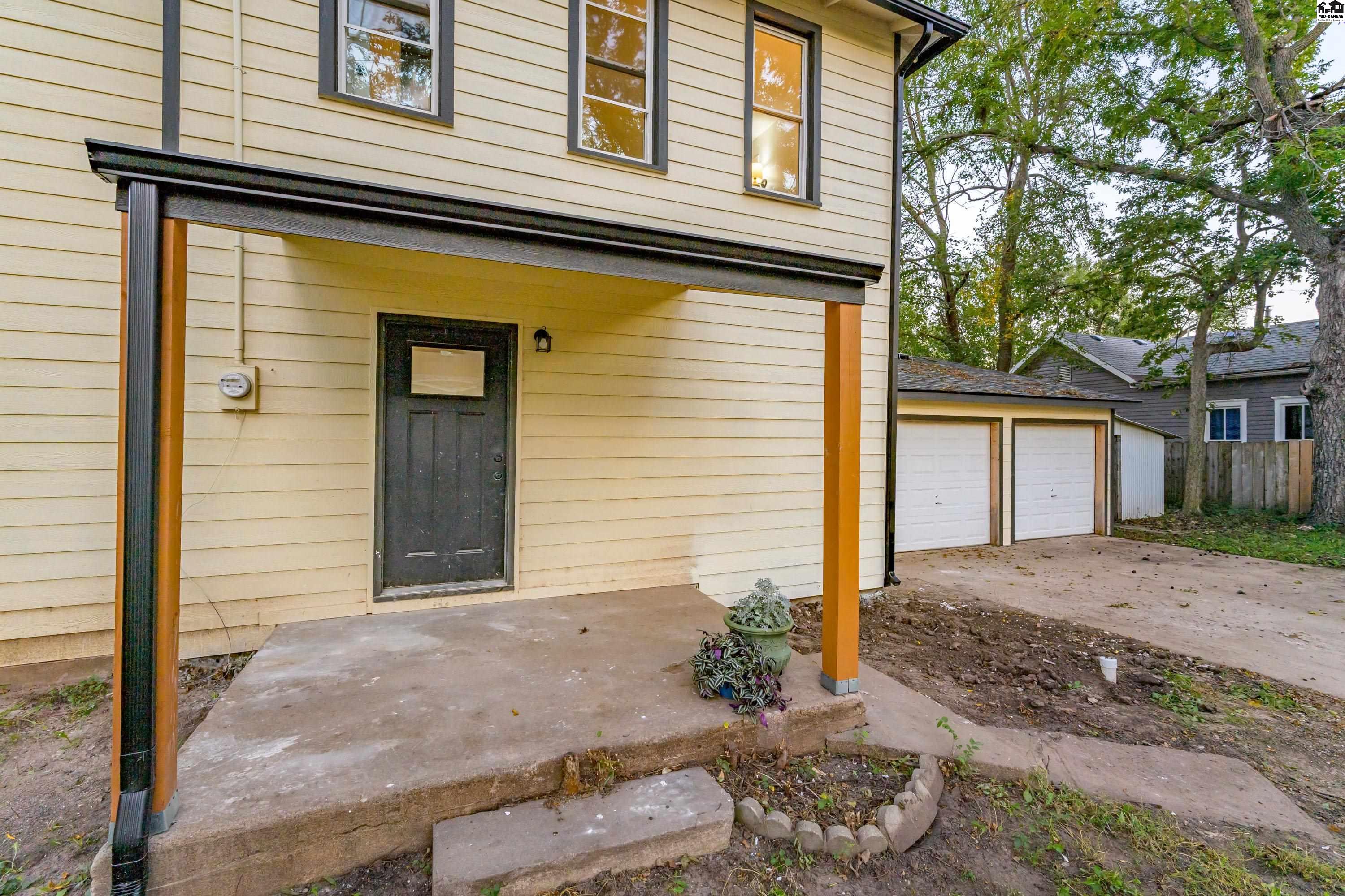 603 Spruce Street Halstead KS 67056-2410