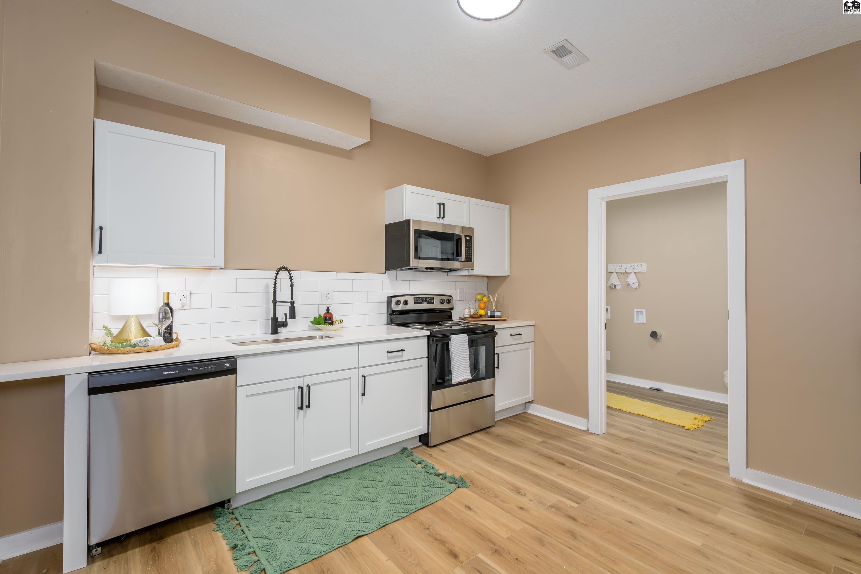 603 Spruce Street Halstead KS 67056-2410