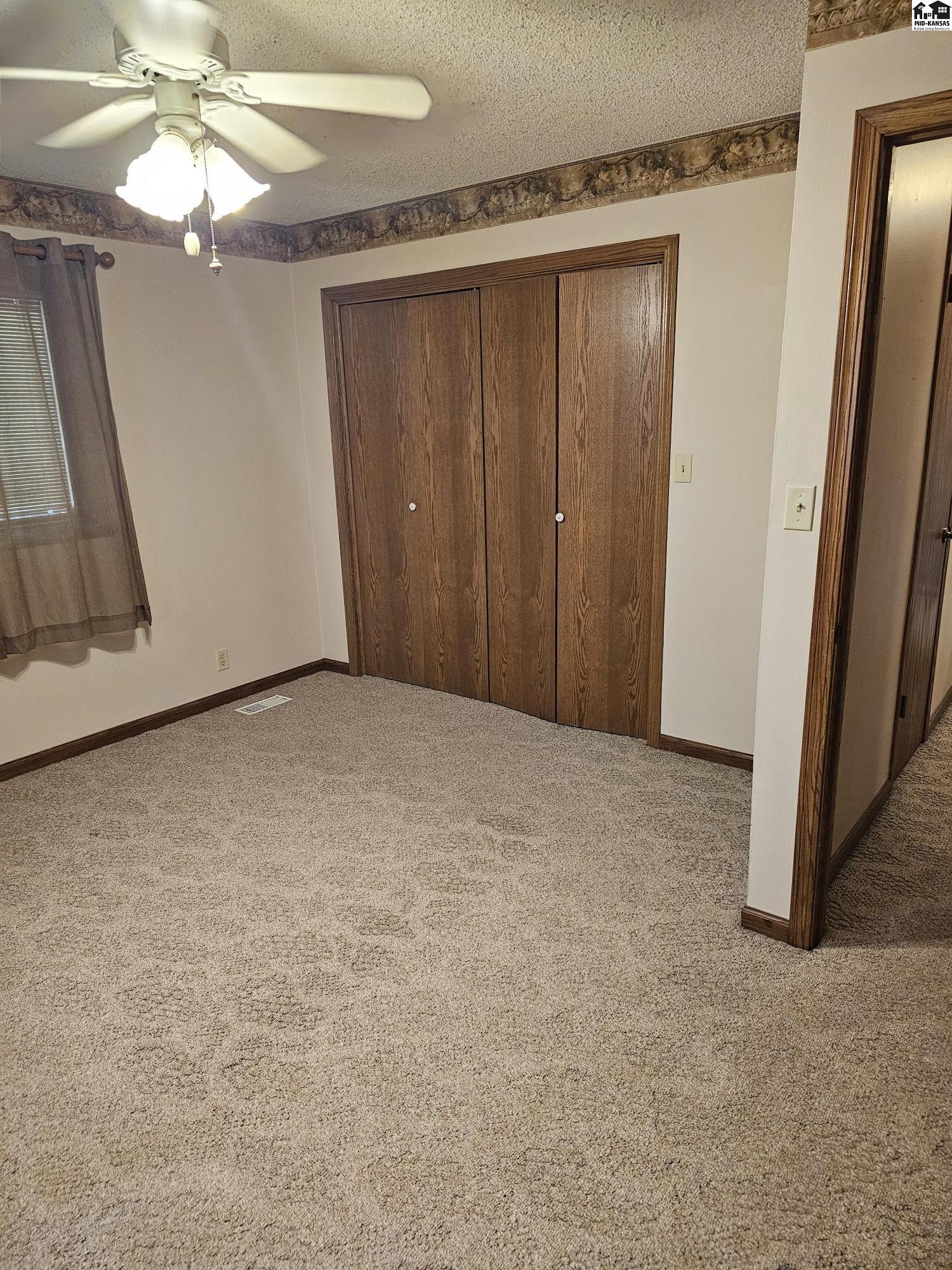 1006 Wyoming Avenue Hutchinson KS 67502