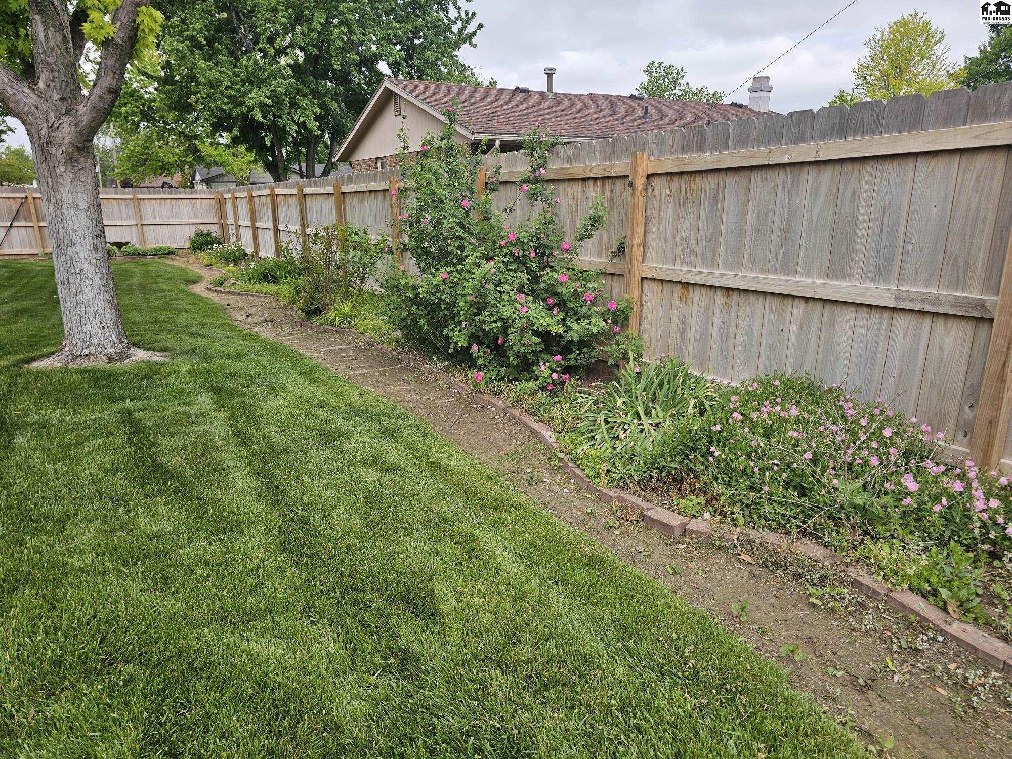 1006 Wyoming Avenue Hutchinson KS 67502