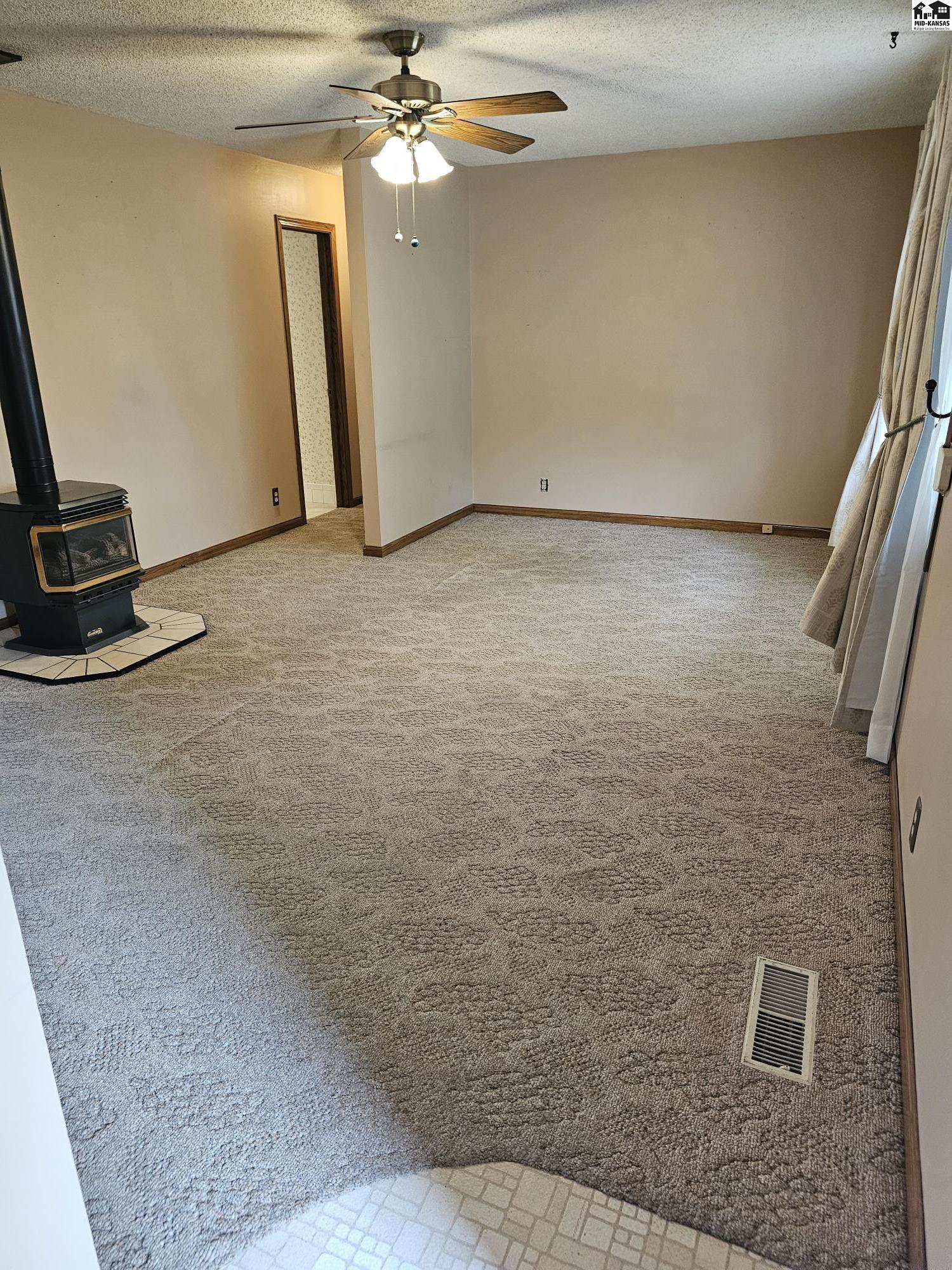 1006 Wyoming Avenue Hutchinson KS 67502