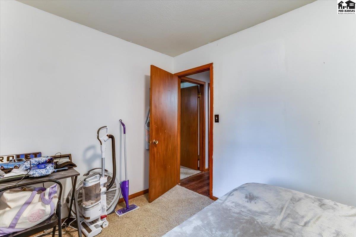 5821 Yucca Road Hutchinson KS 67502