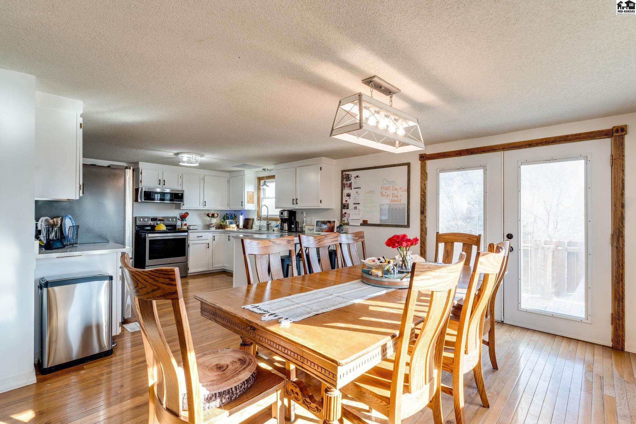 4106 N Shelburne Drive Hutchinson KS 67502