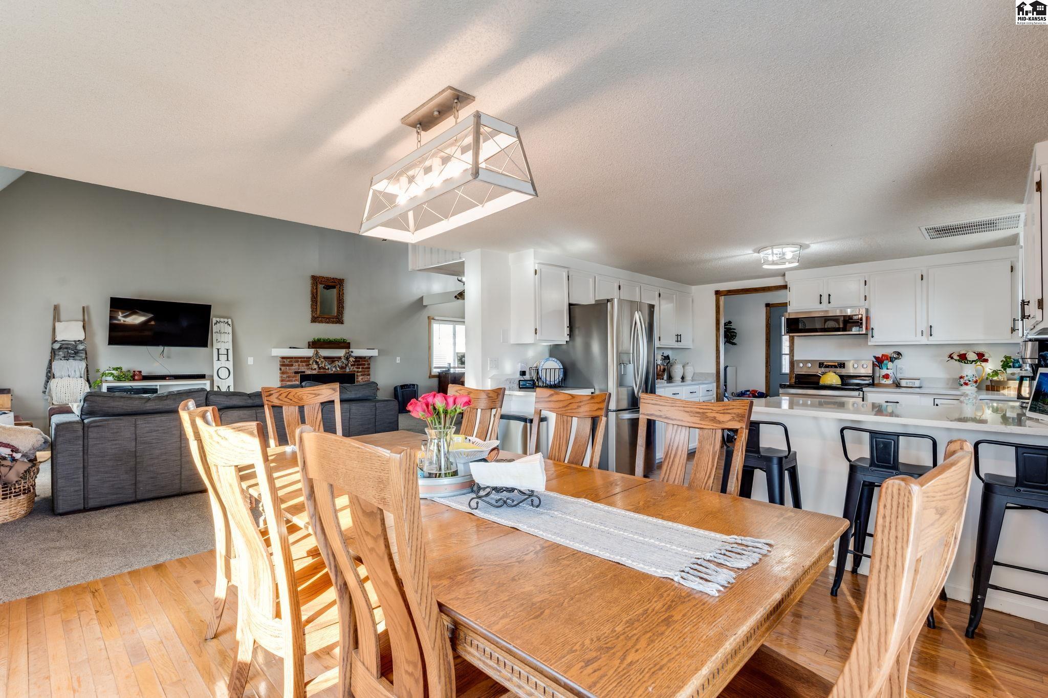 4106 N Shelburne Drive Hutchinson KS 67502