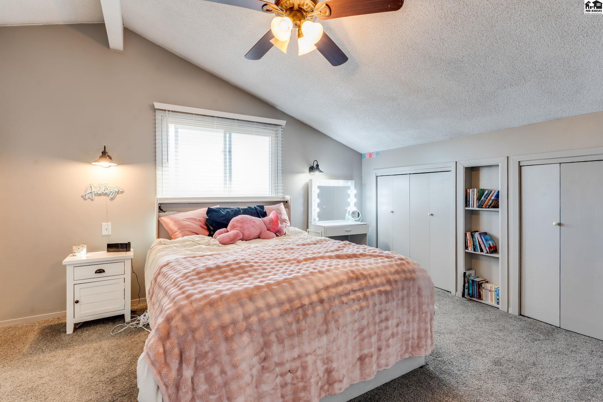 4106 N Shelburne Drive Hutchinson KS 67502