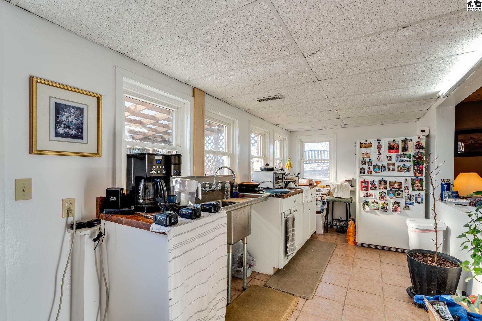 4106 N Shelburne Drive Hutchinson KS 67502
