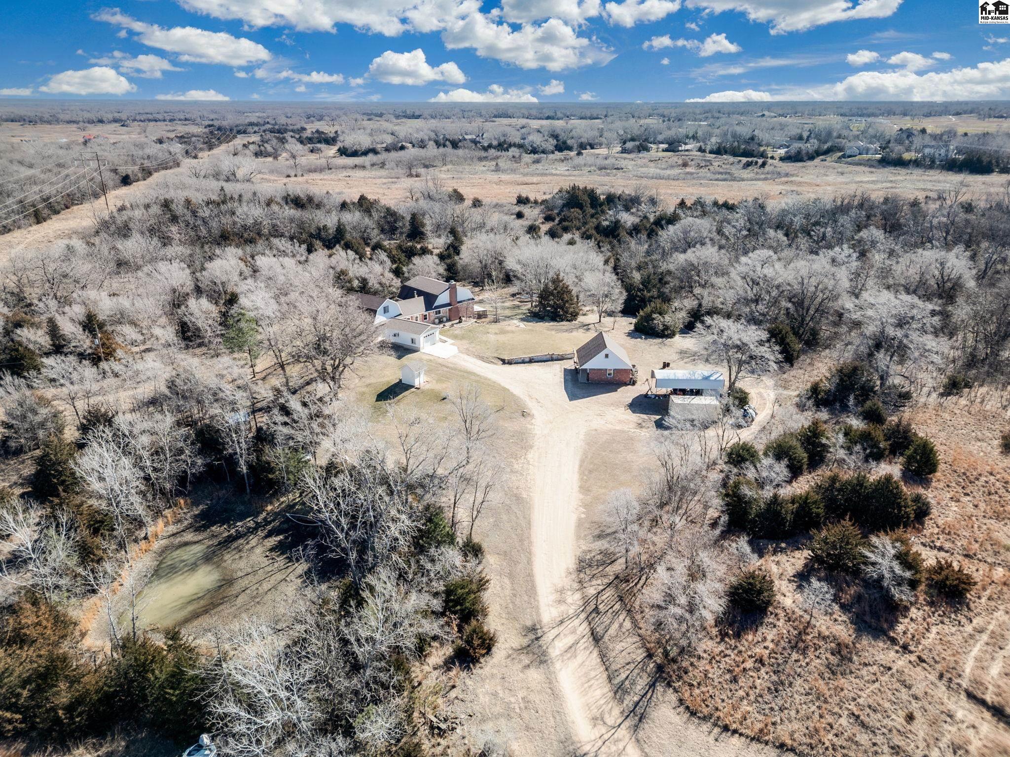 4106 N Shelburne Drive Hutchinson KS 67502