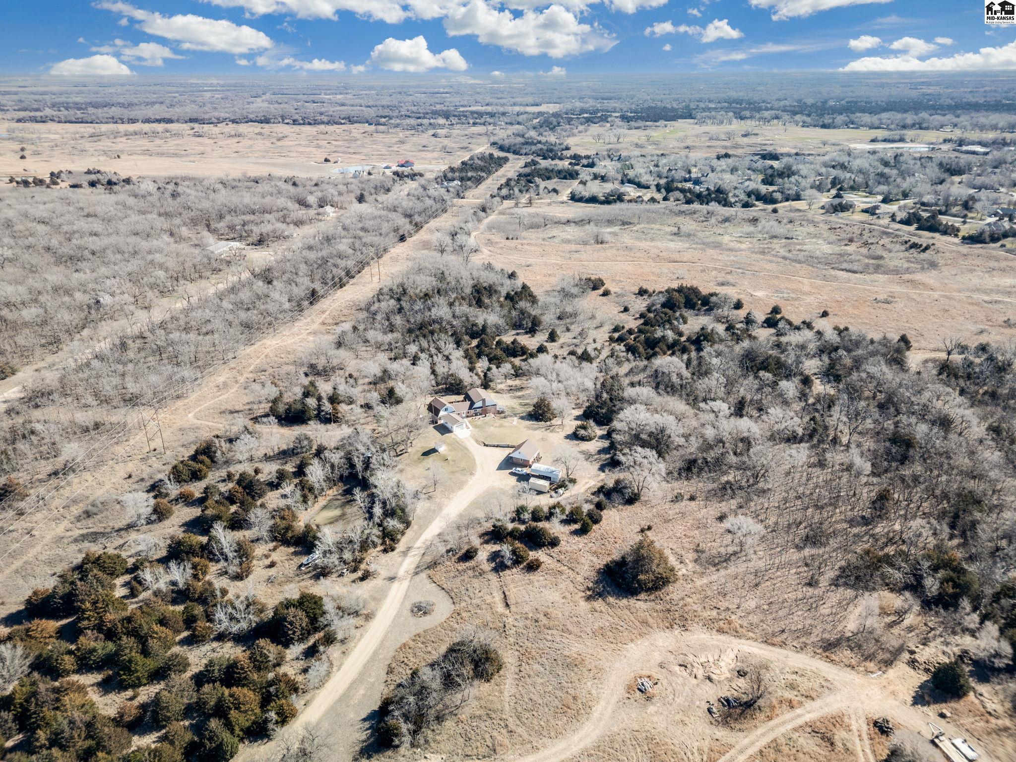 4106 N Shelburne Drive Hutchinson KS 67502