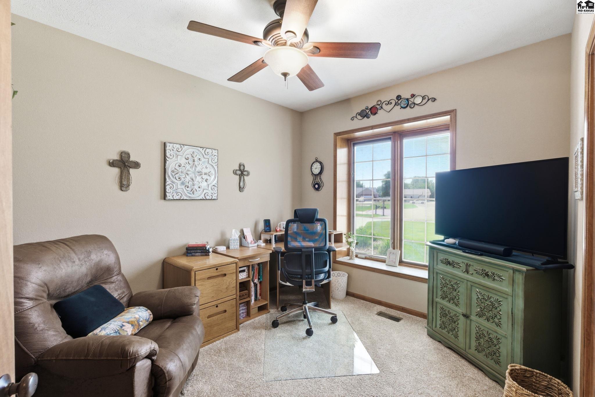 4 Waterbrook Terrace South Hutchinson KS 67505