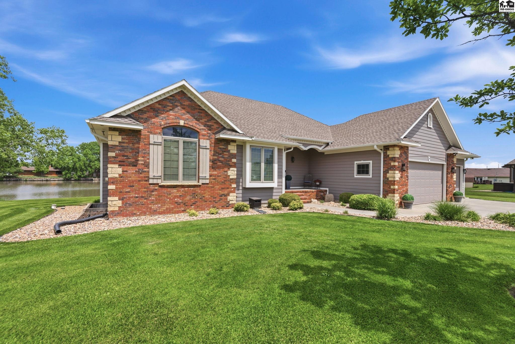4 Waterbrook Terrace South Hutchinson KS 67505