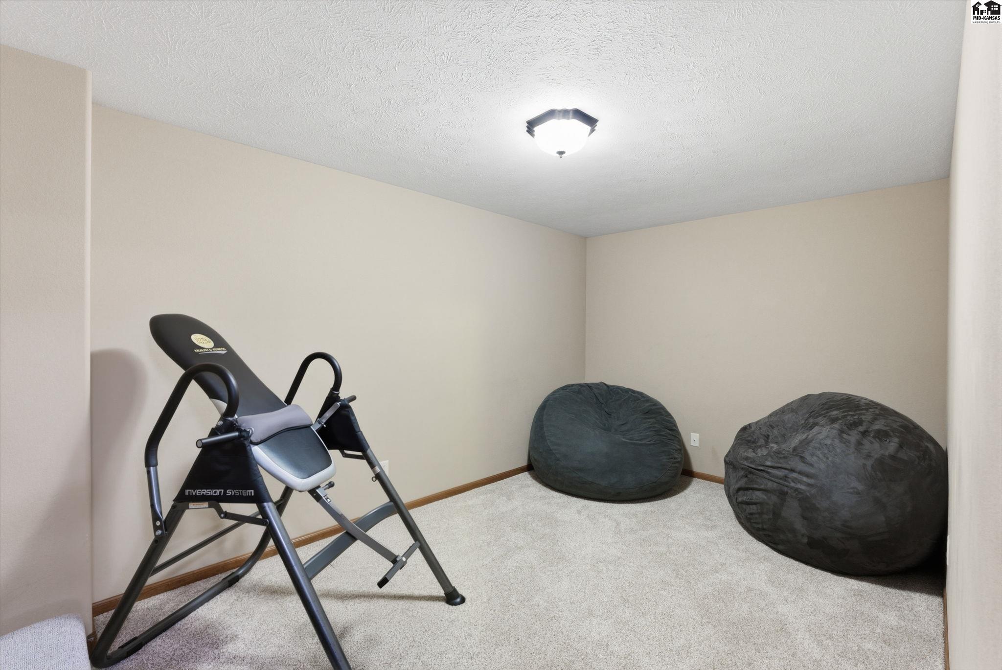 4 Waterbrook Terrace South Hutchinson KS 67505