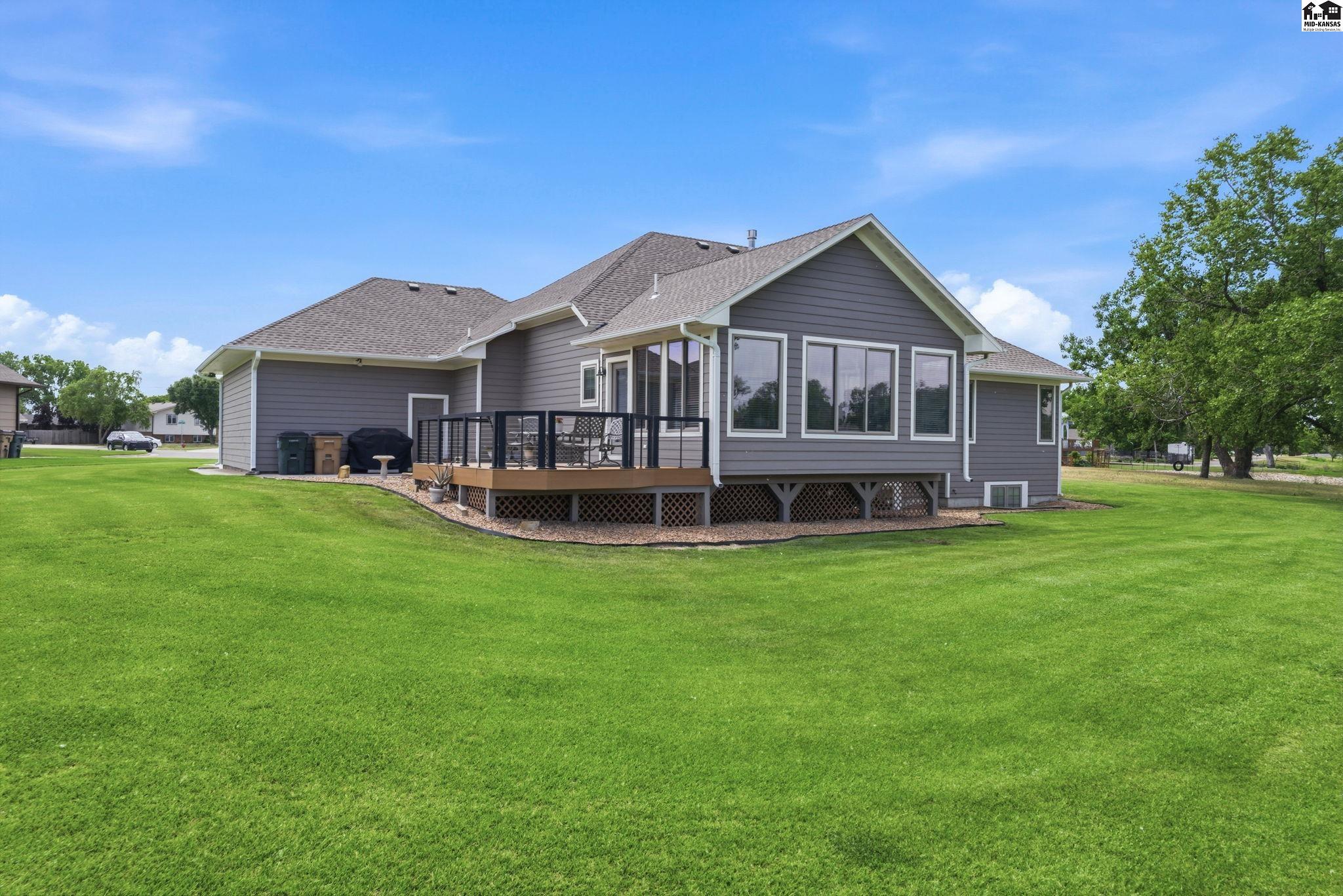 4 Waterbrook Terrace South Hutchinson KS 67505