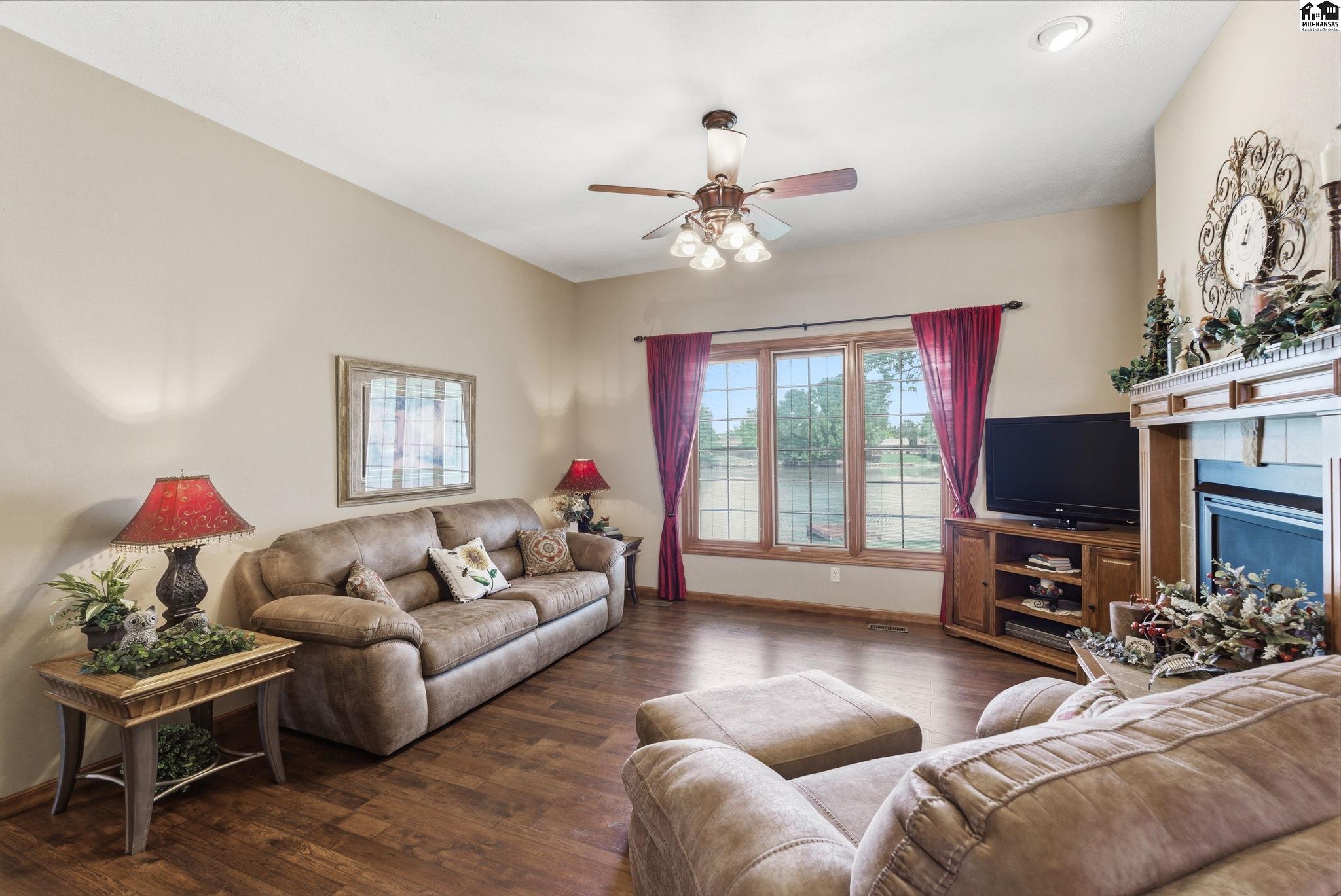 4 Waterbrook Terrace South Hutchinson KS 67505